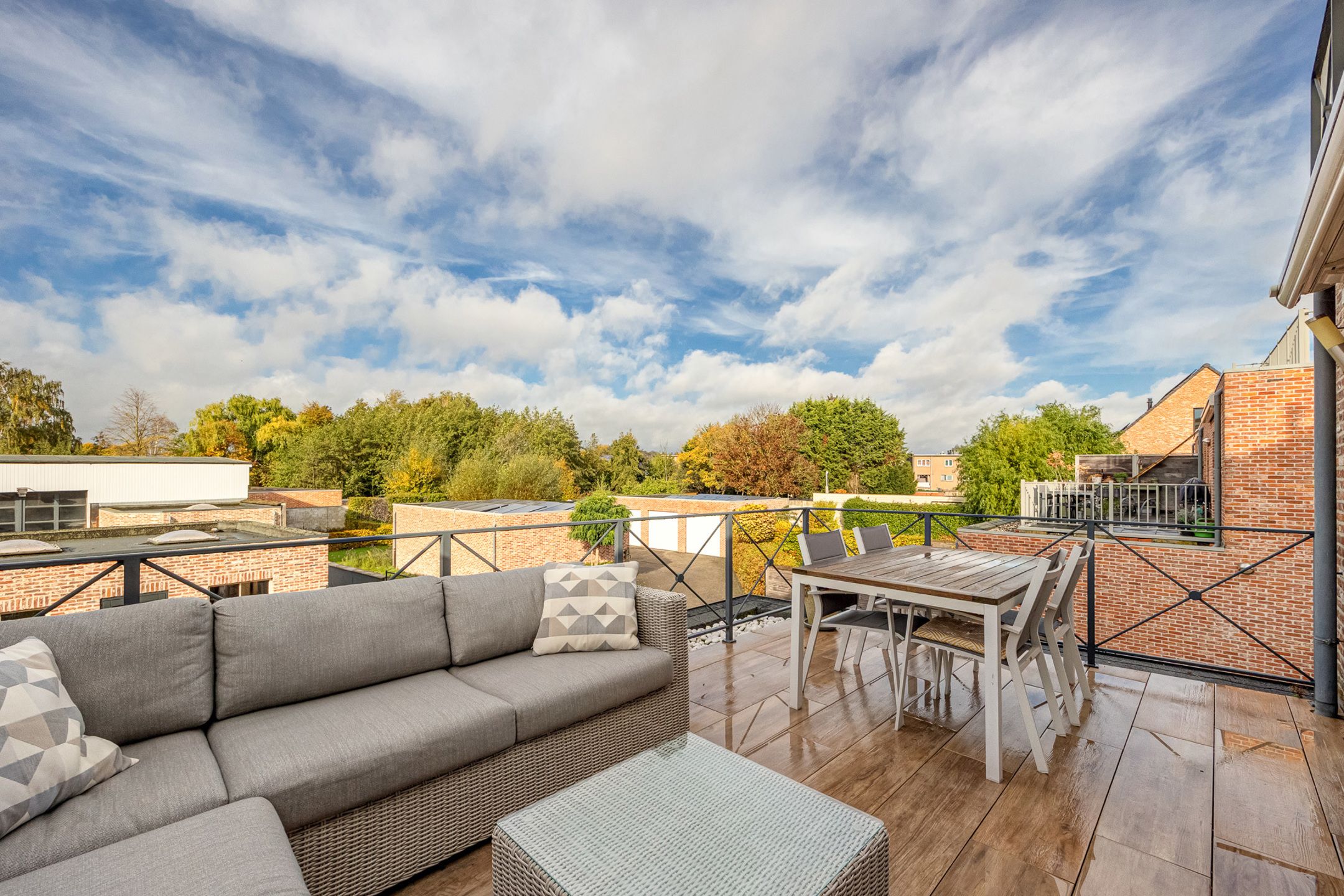 Volledig instapklaar duplex appartement met terras & garage foto 10