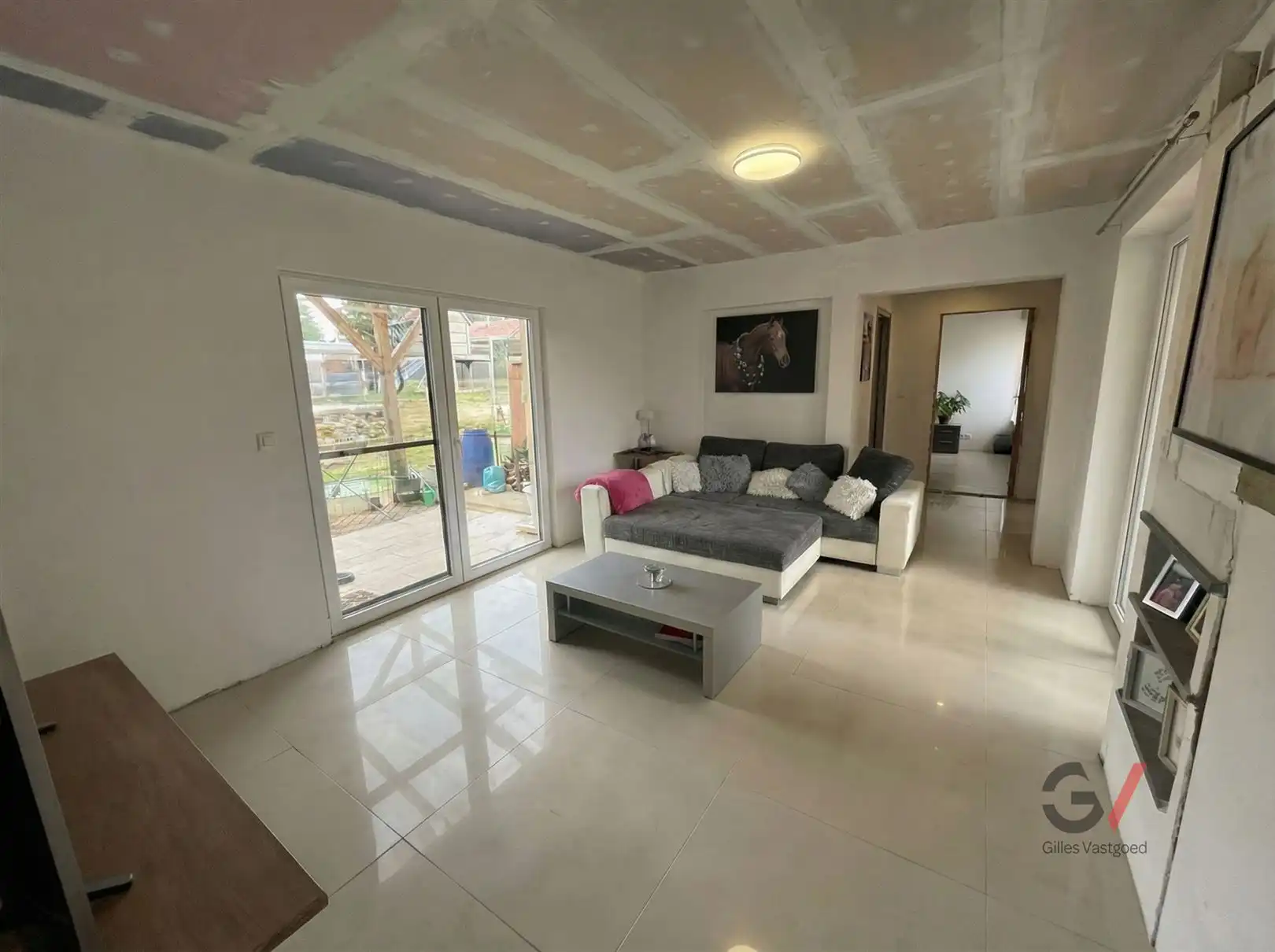 Te renoveren woning foto 6