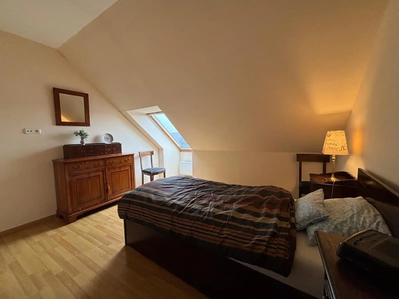 Ruim dakappartement in het centrum van Tielt.  foto 12