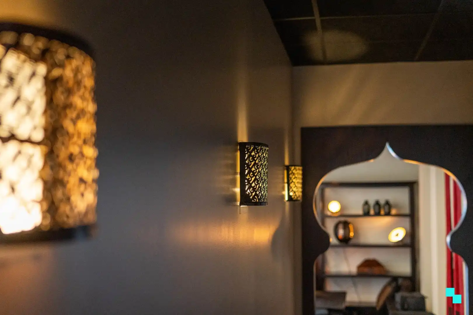 Kantoor met woonst en privé-parking te Roeselare foto 15