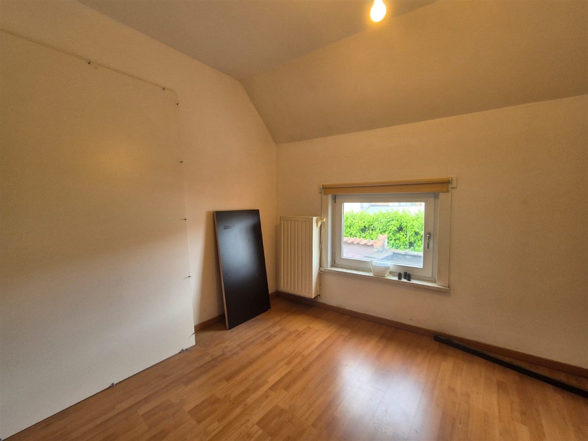 Zeer gunstig gelegen starterswoning met 2 slaapkamers en tuin. foto 18
