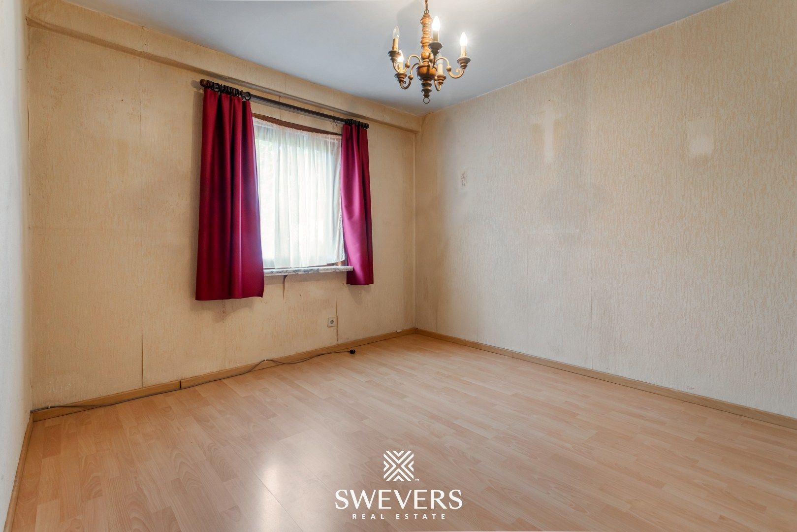 Te renoveren woning met veel potentieel op toplocatie te Diepenbeek foto 14