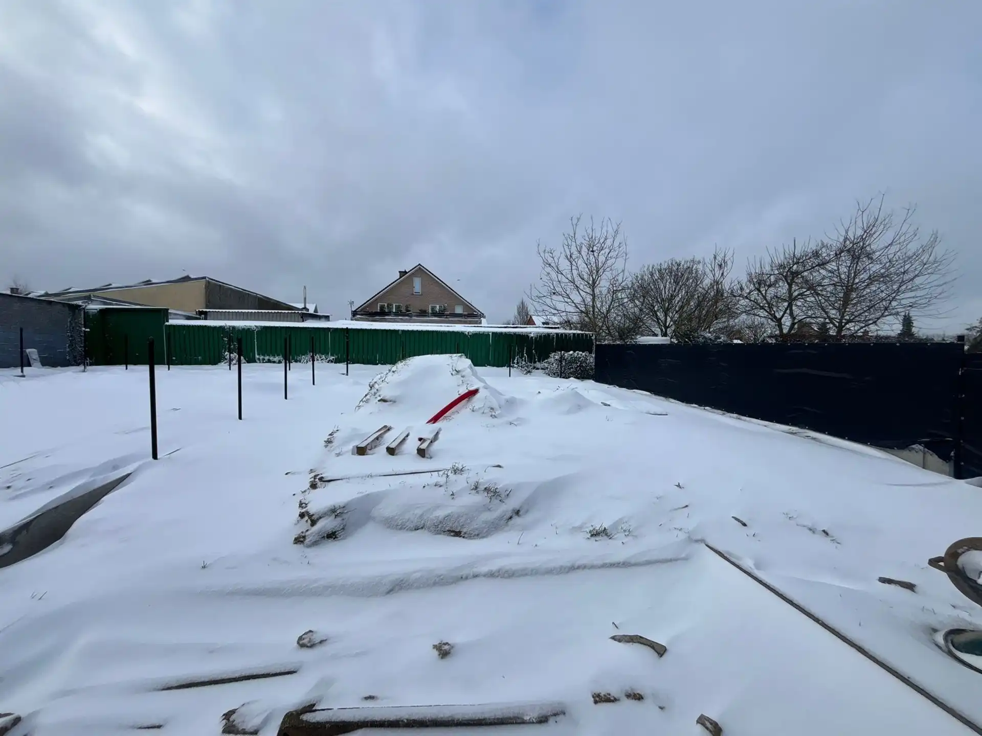 Rustiggelegen, hoogwaardig afgewerkte nieuwbouwwoning nabij het centrum! foto 31