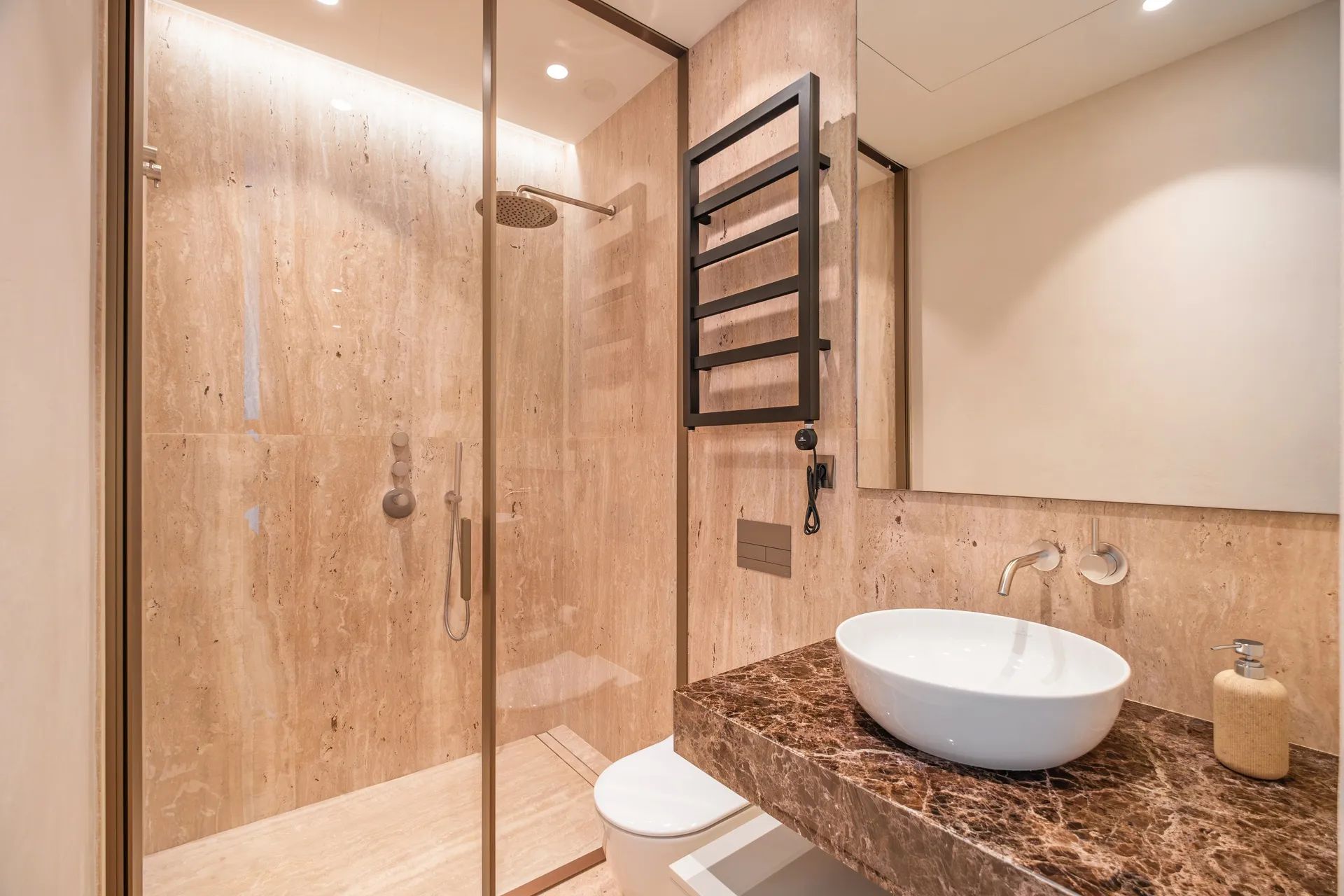 Beleef ultieme luxe op de Golden Mile van Marbella: jouw exclusieve droomwoning op een toplocatie! foto 12