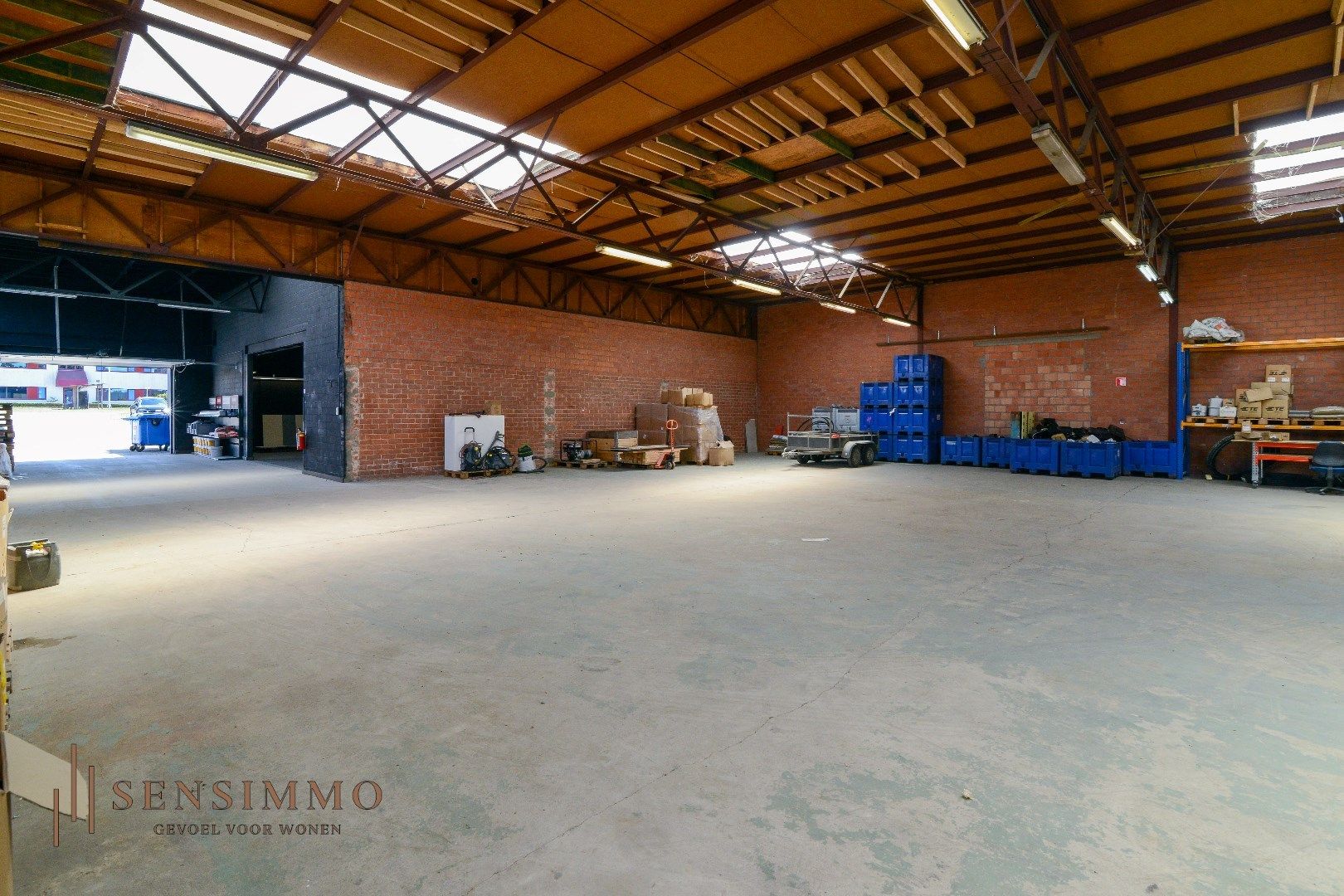 Ruime loods, geschikt voor vrachtwagengarage, op industriezone in Houthalen-Helchteren foto 9