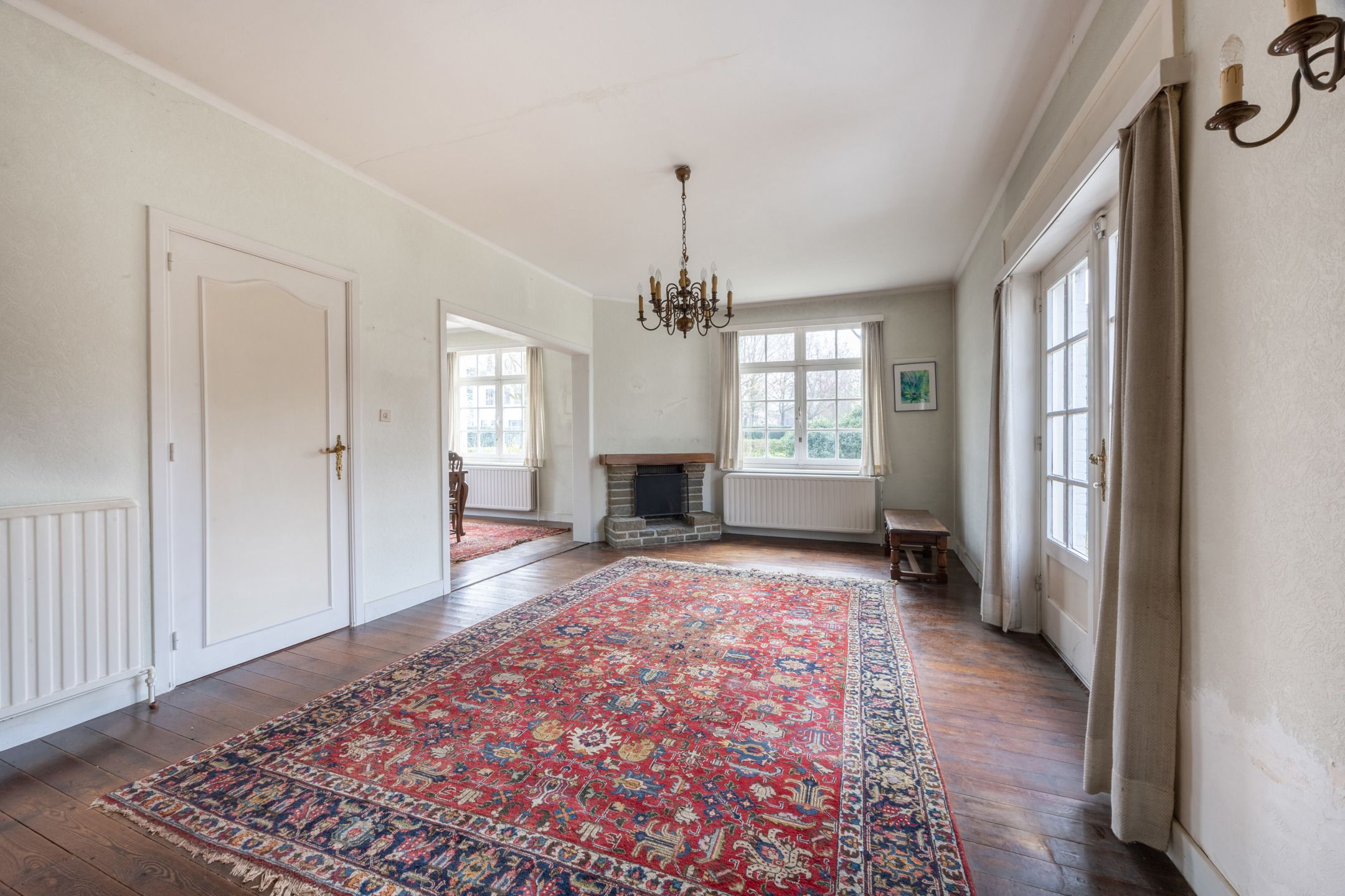Charmante te renoveren woning nabij centrum van Brasschaat foto 9