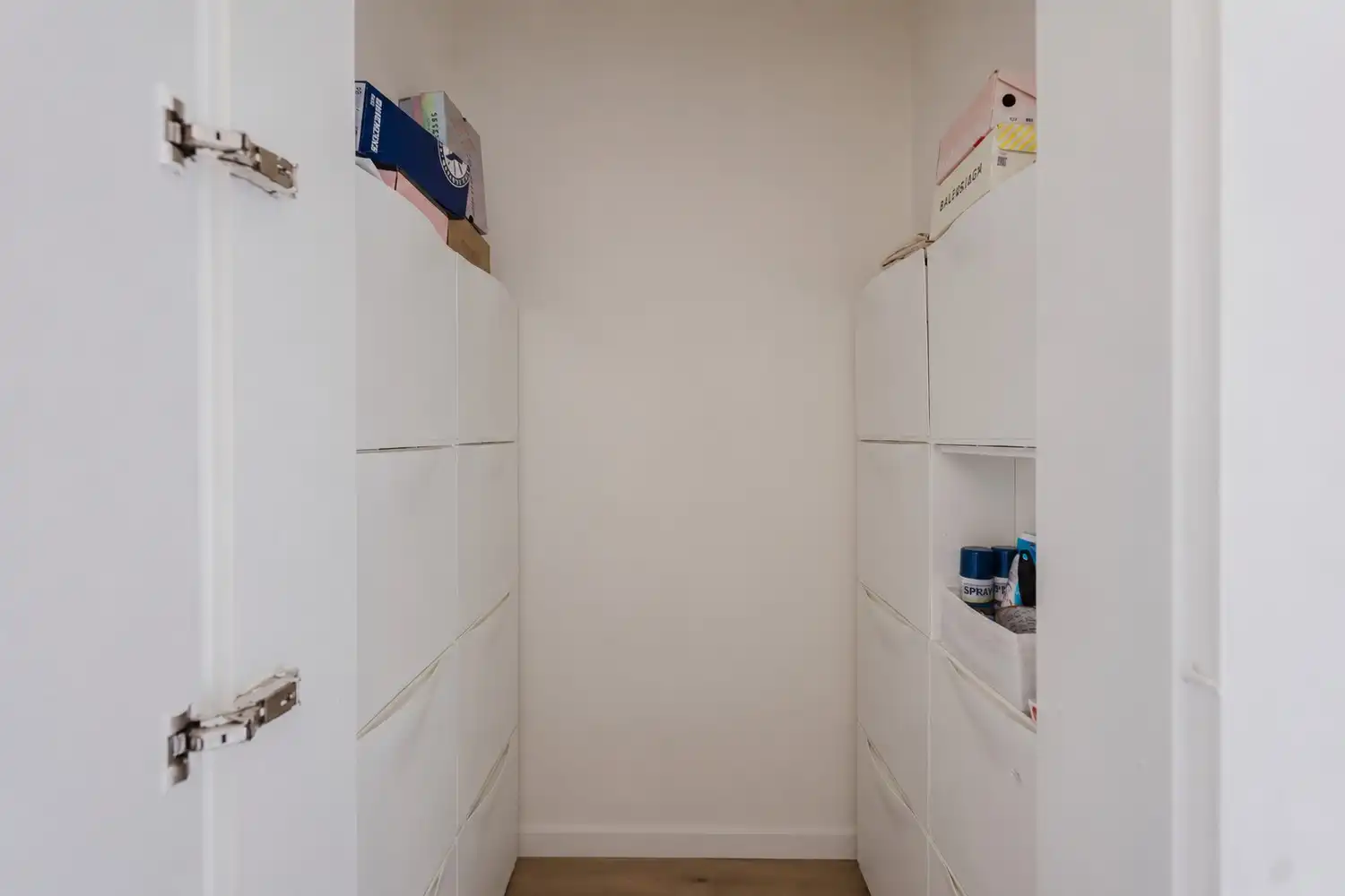 INSTAPKLAAR MET GARAGEBOX foto 14