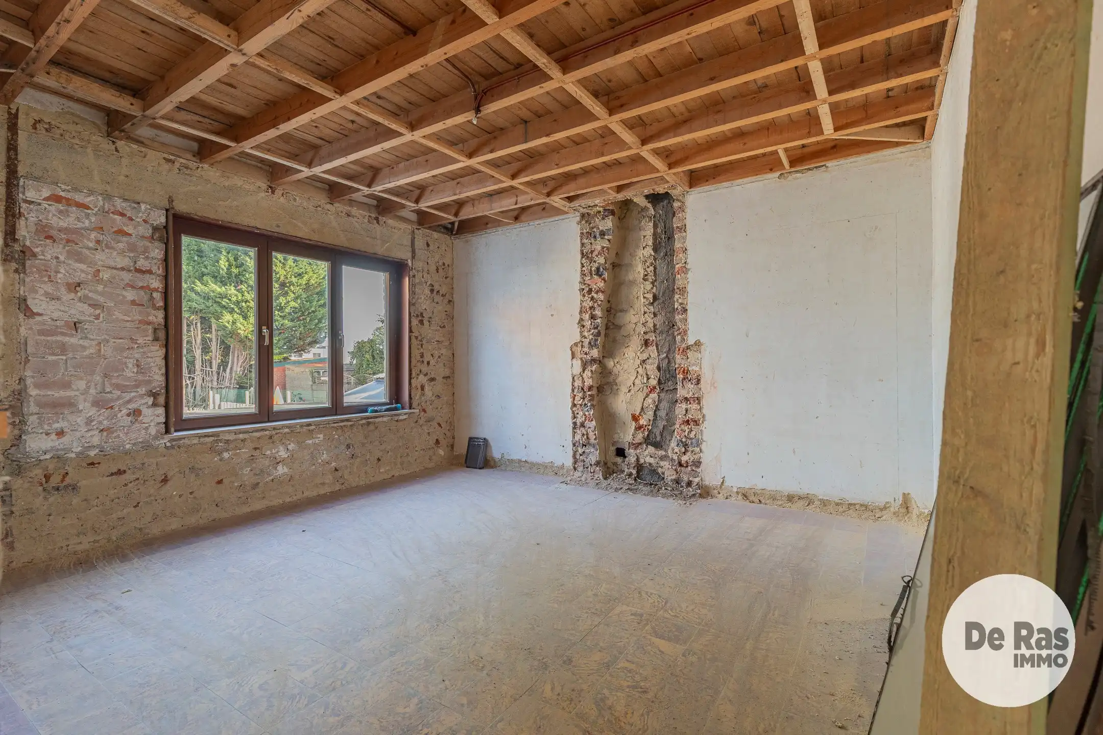 HAALTERT - Verder te renoveren woning met 4 kamers en tuin foto 11