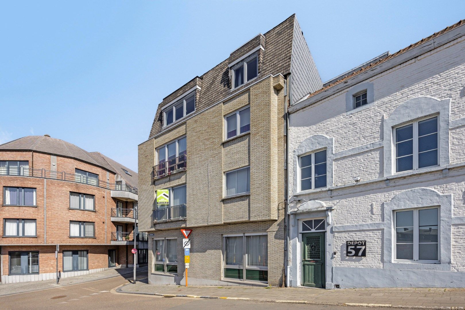 Ruim appartement met groot zonneterras in Tongeren - centrale ligging en open uitzicht foto 26