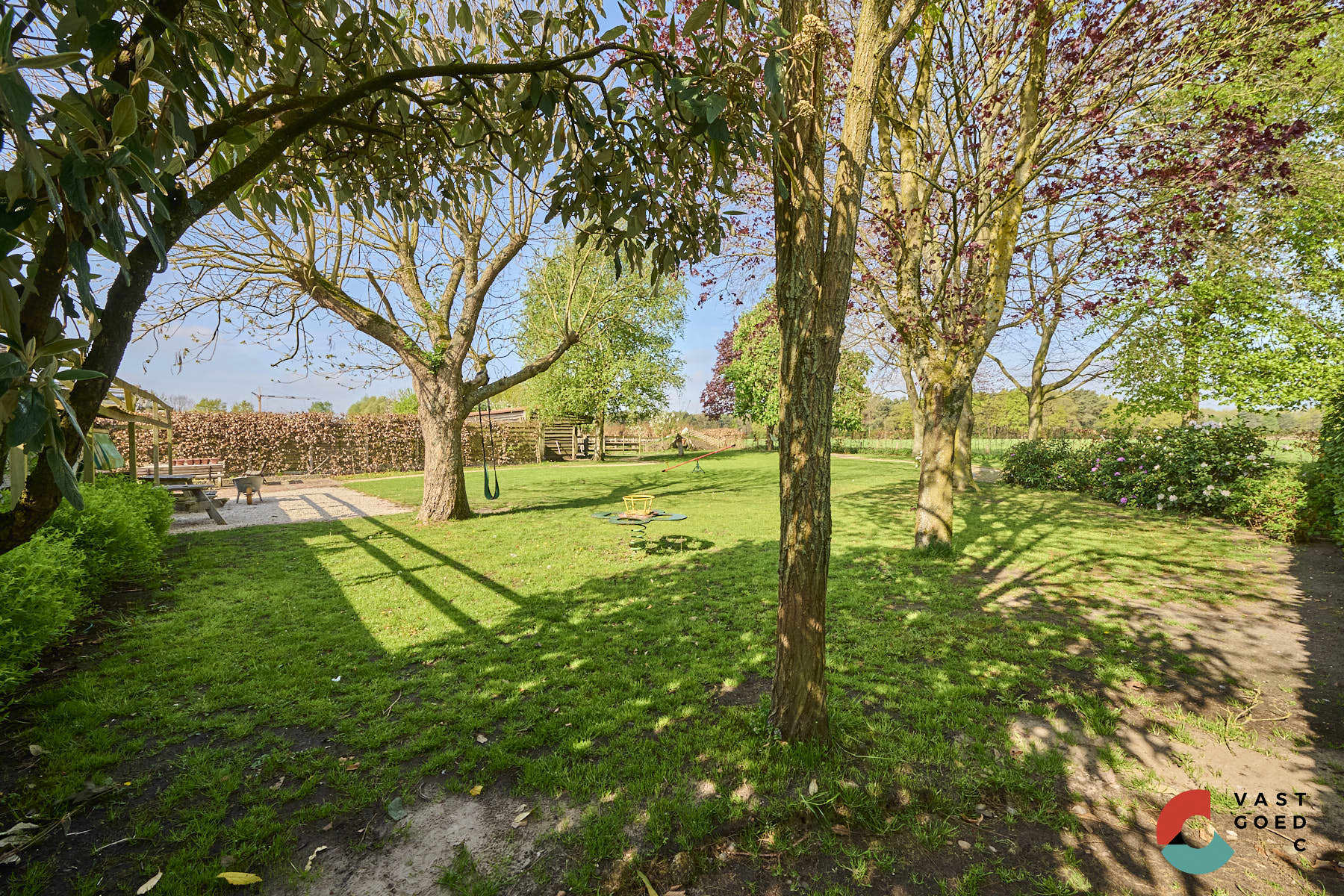 Rustig gelegen karaktervolle hoeve met zicht op de weilanden foto 26