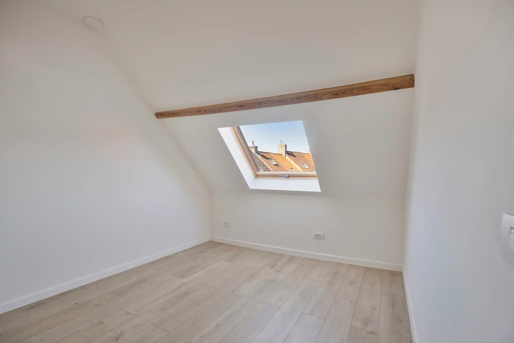 Kwalitatieve totaalrenovatie met zicht op de vesten foto 17
