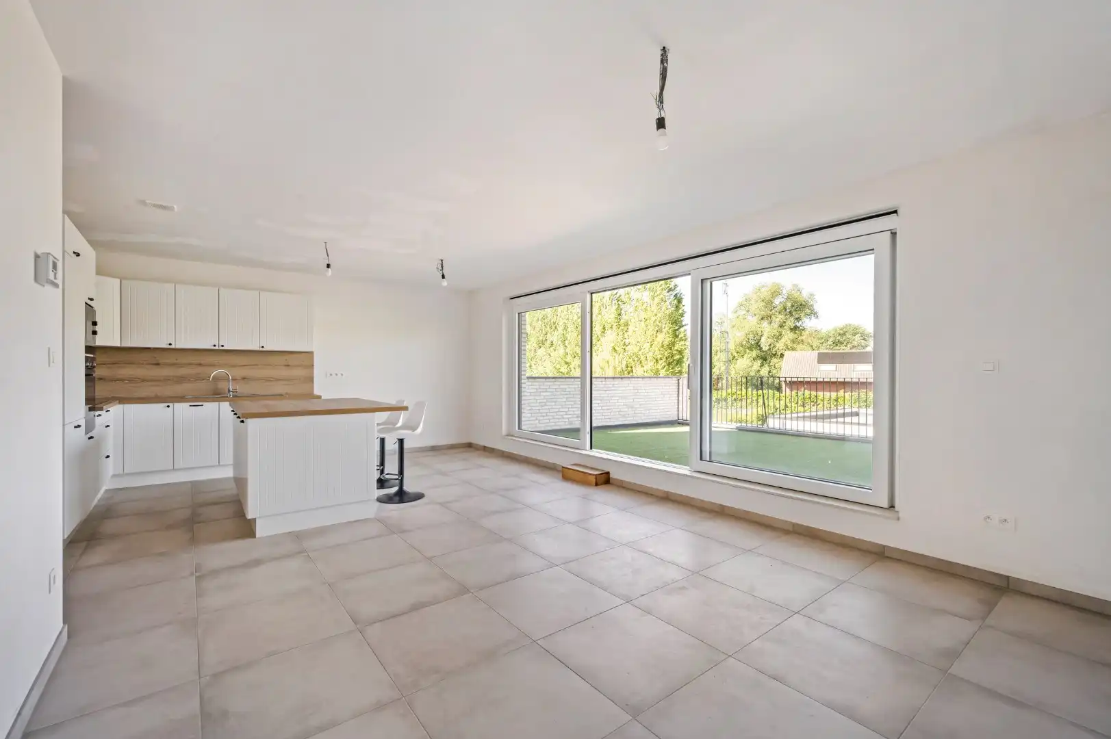 NIEUWBOUWAPPARTEMENT MET EPC A, 3 SLPKS EN 2 ZONGERICHTE TERRASSEN foto 3