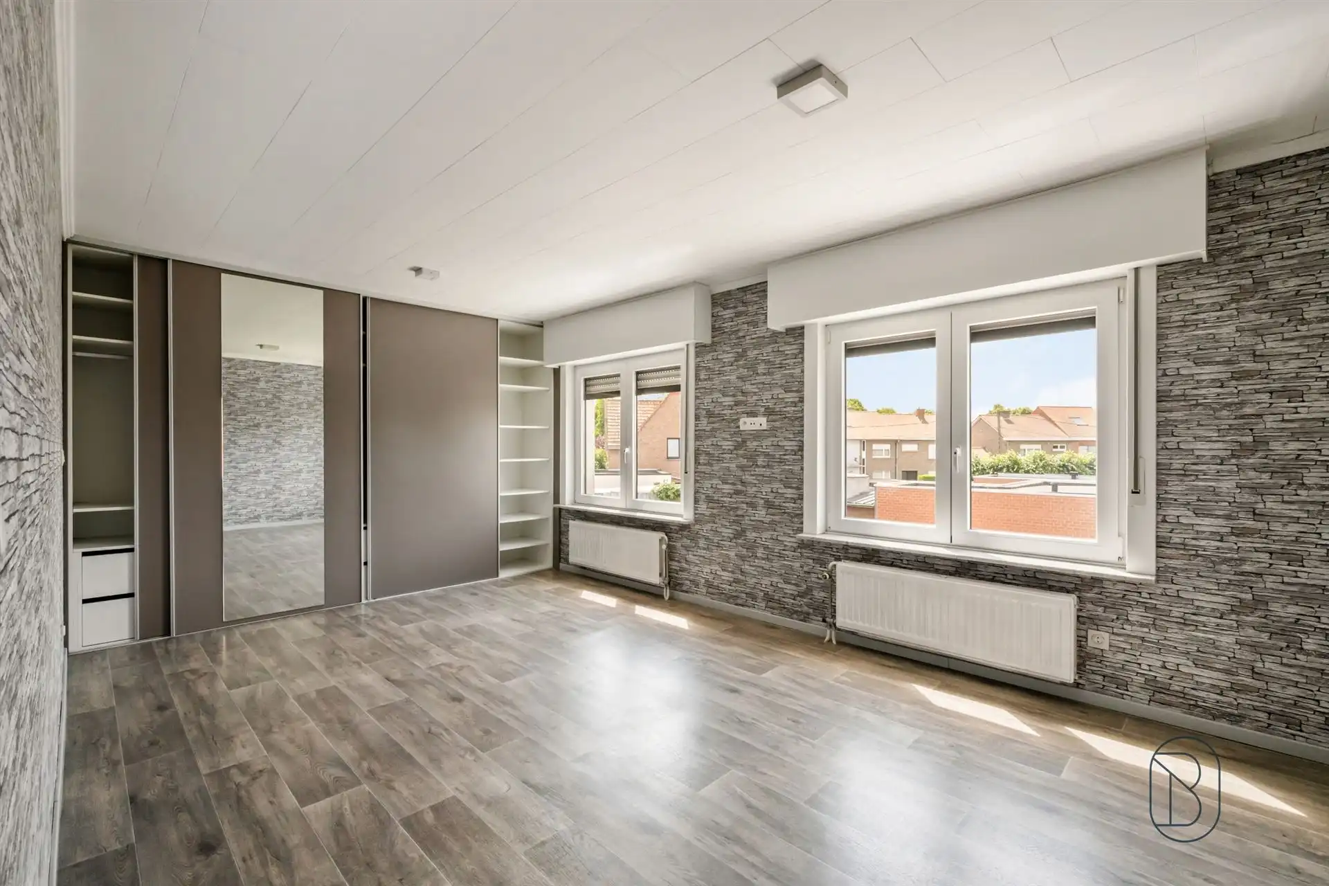 Grote HOB met garage + atelier, en 5 SLK.  foto 10