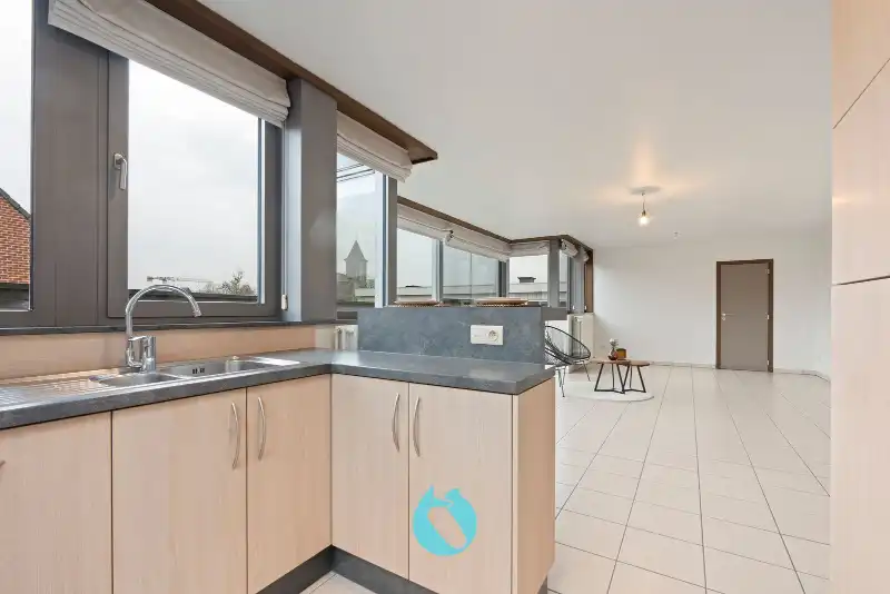 Dit prachtig en ruim appartement met één van de mooiste terrassen te Evergem is gelegen in de Kapellestraat foto 5