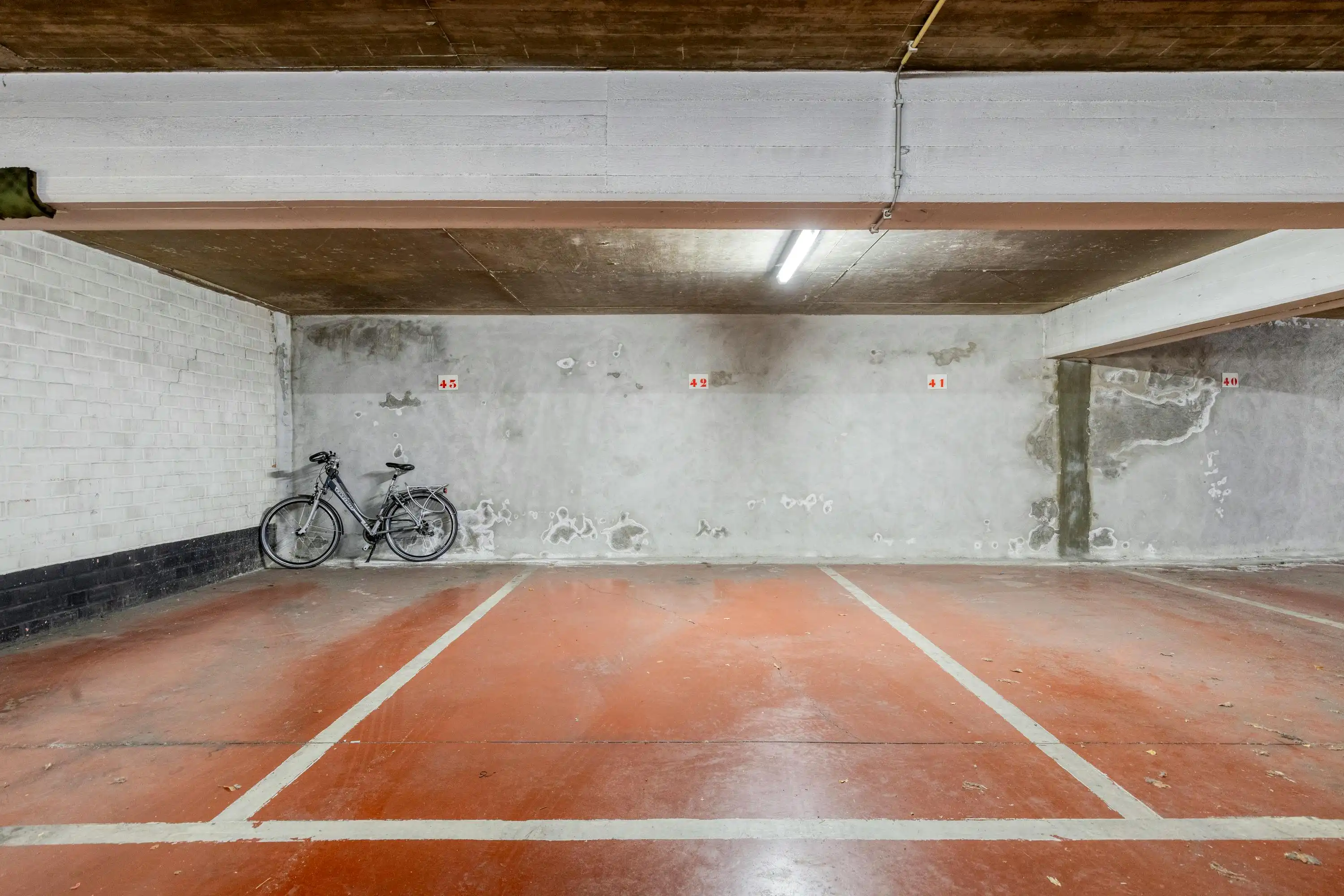 Instapklaar appartement op 13de verdieping te Borgerhout! foto 15