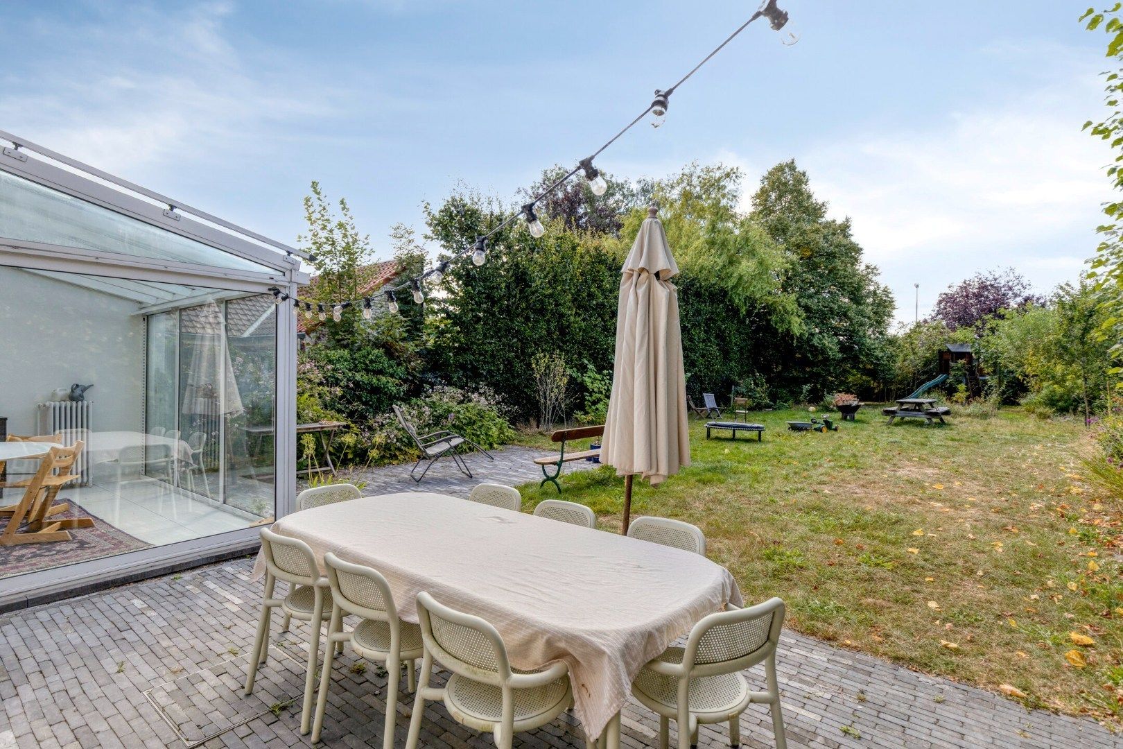 TE HUUR - Op zoek naar een stijlvol en uniek herenhuis met 5 slpk in hartje Merchtem? Welkom Home! foto 28