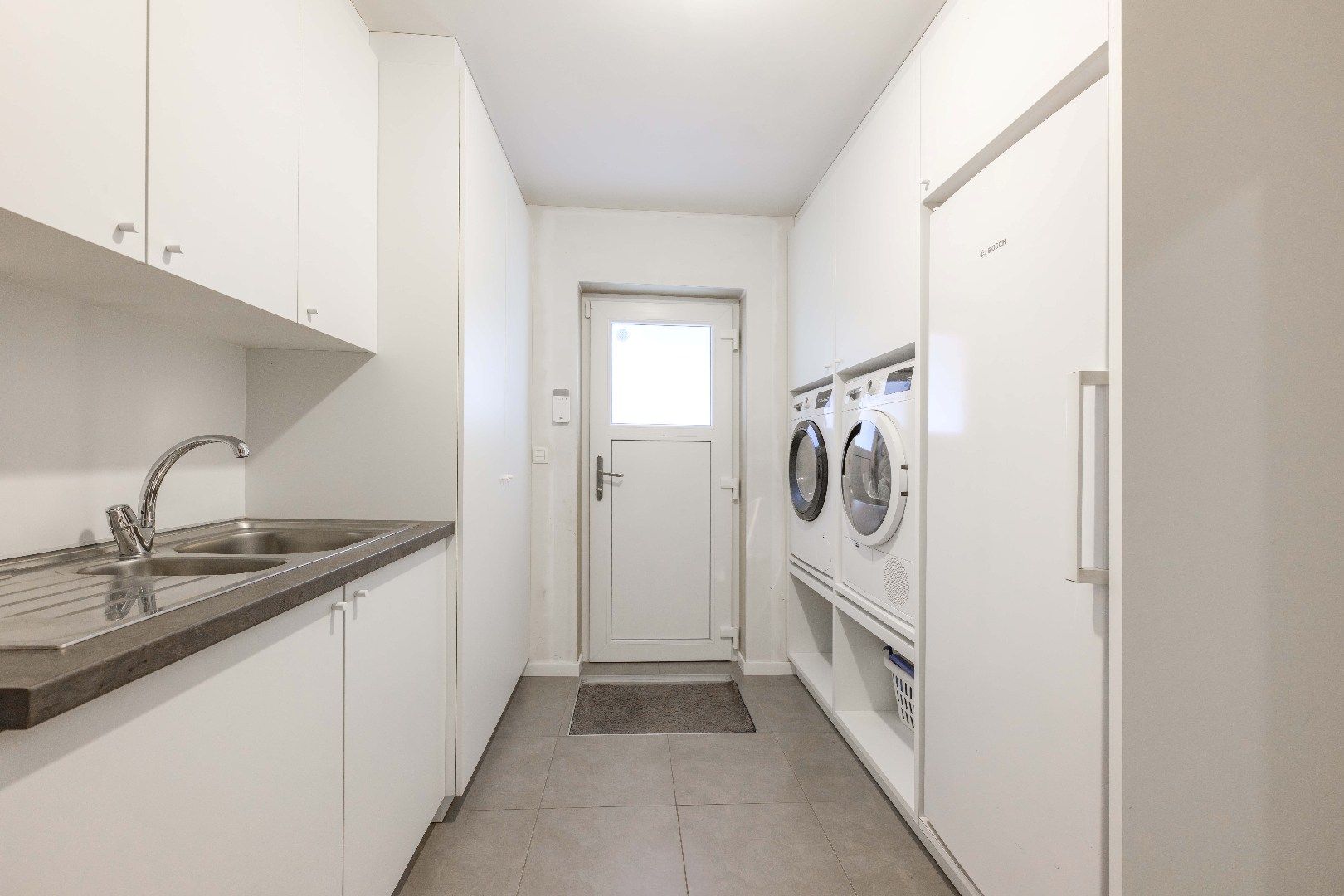 GERENOVEERDE (2015) INSTAPKLARE & ENERGIEZUINIGE WONING OP 685 m²!!!  foto 14
