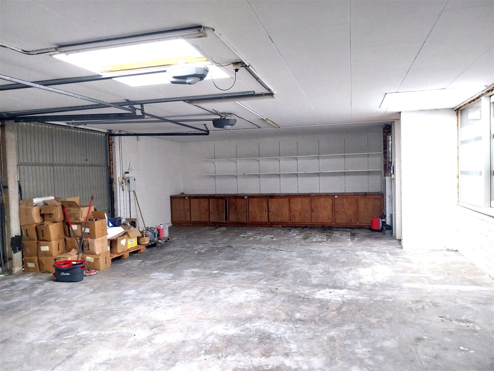 TE HUUR: Multifunctioneel gebouw op het industrieterrein van Beringen! foto 18