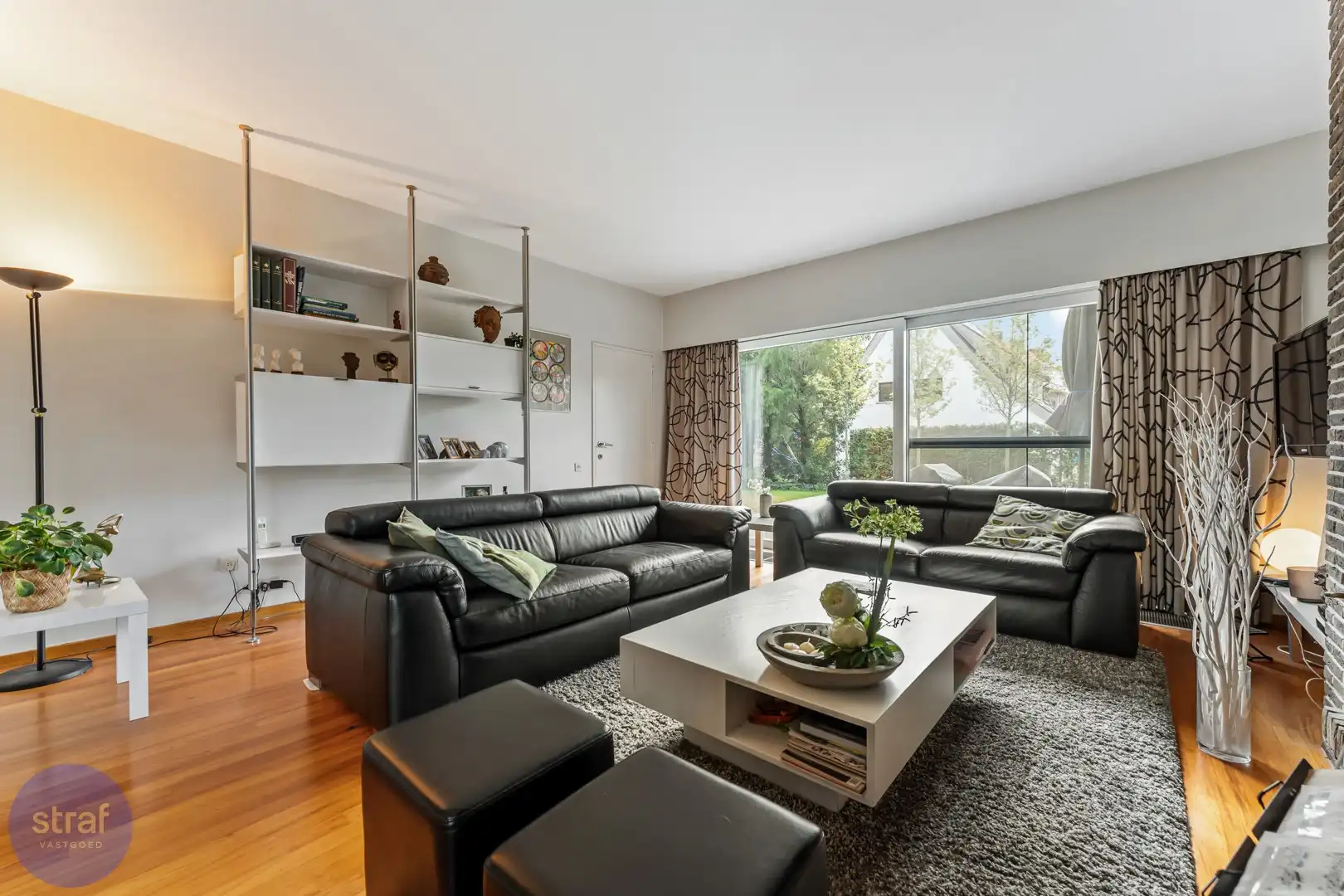 Enorme woning in de beste straat van Linkeroever foto 3