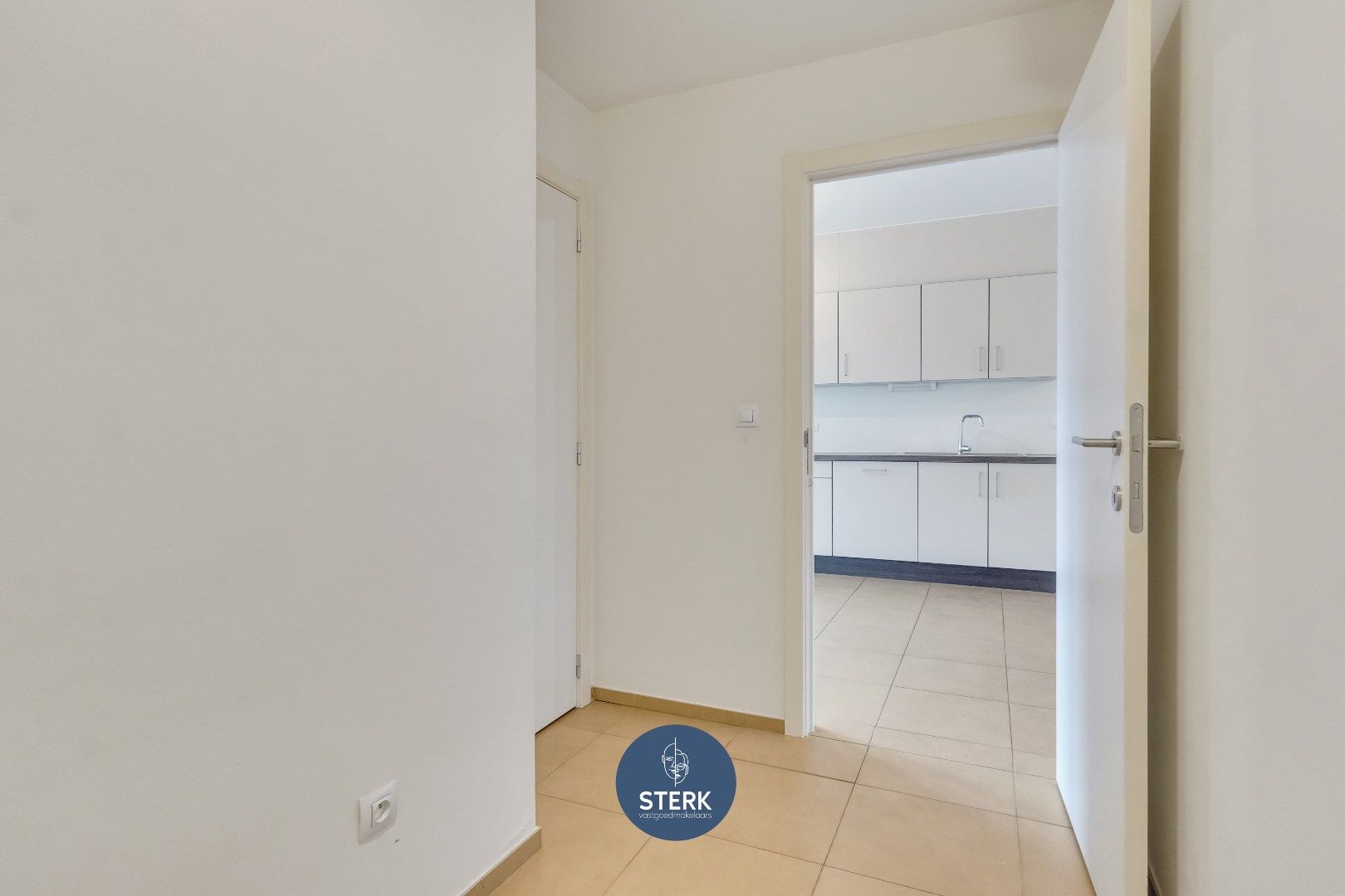 INSTAPKLAAR 2-SLPK APPARTEMENT MET EPC LABEL A TE MAASMECHELEN !  foto 5