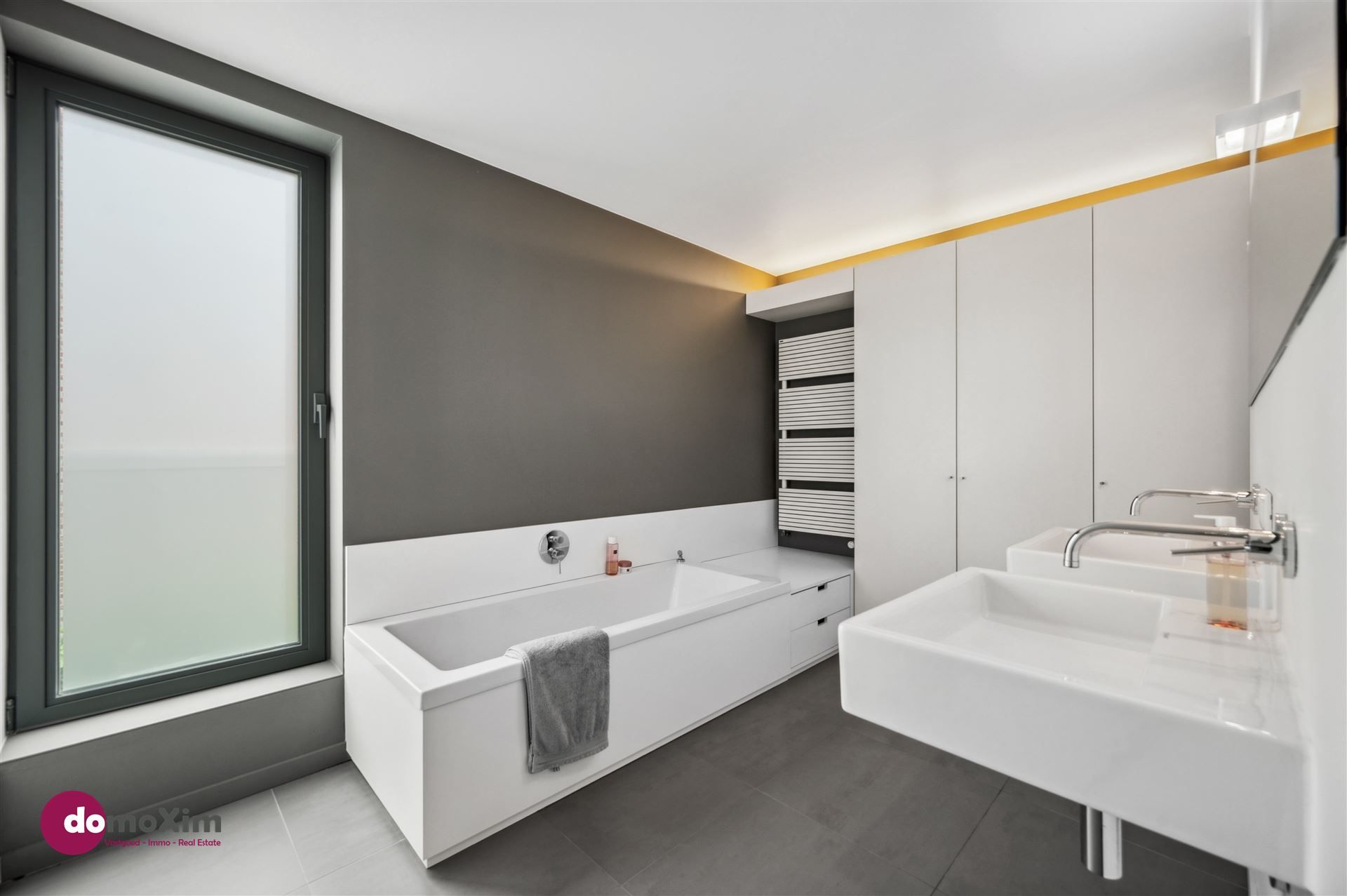 Instapklare, energiezuinige woning met home-office en prachtige tuin in rustige residentiële buurt te Putte foto 18