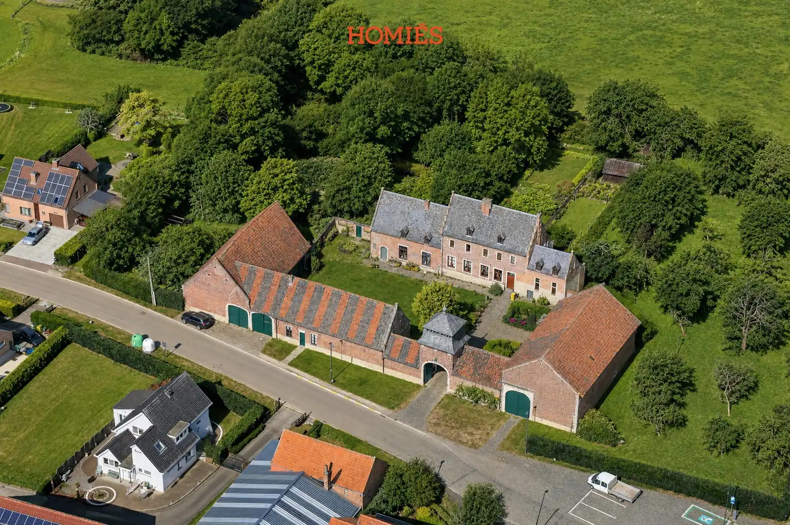Uitzonderlijke hoeve of ontwikkeling 7 wooneenheden foto 2