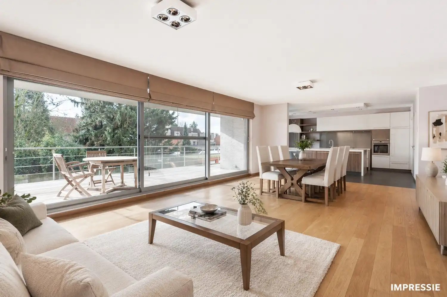Waanzinnig ruim (193m²!!) luxe-appartement in het centrum van Wommelgem! foto {{pictureIndex}}