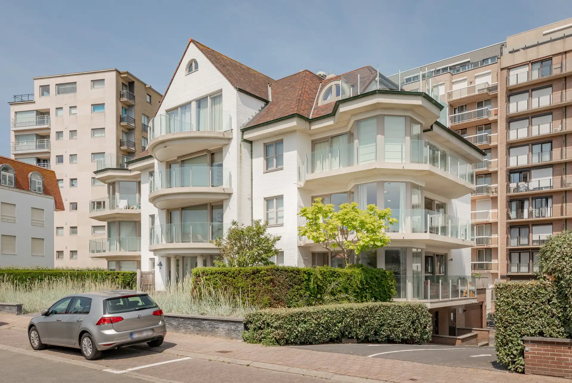 Prachtig gerenoveerd appartement in villaresidentie te Duinbergen foto 31