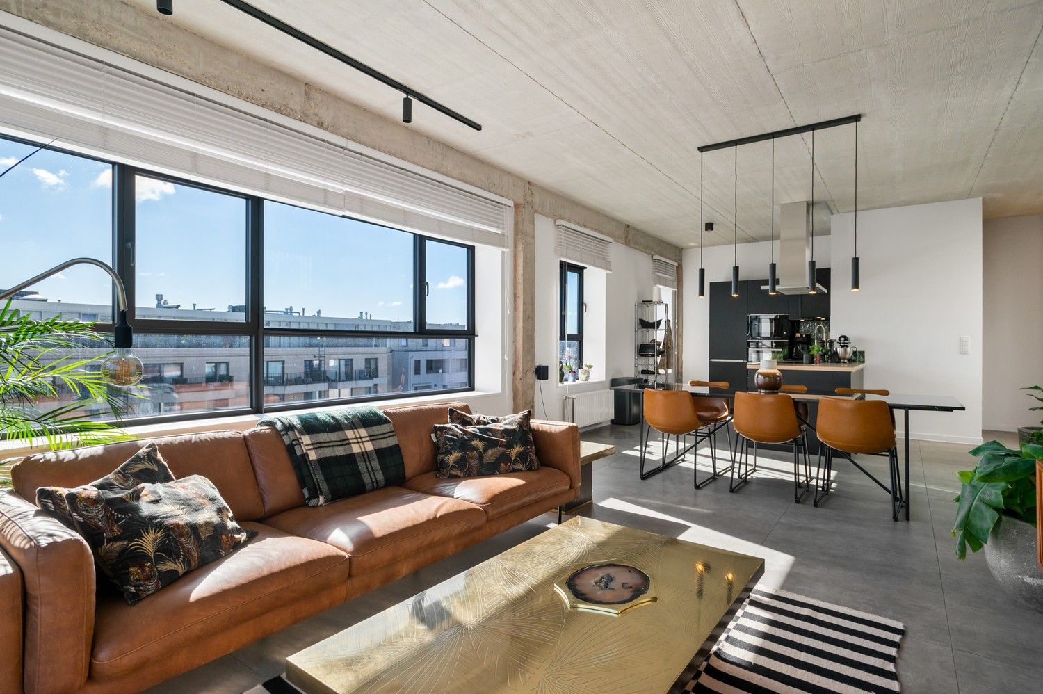 Prachtige luxueuze loft met 2 SLPKS en een riant dakterras (50 m²) te Antwerpen-Dam! foto 5