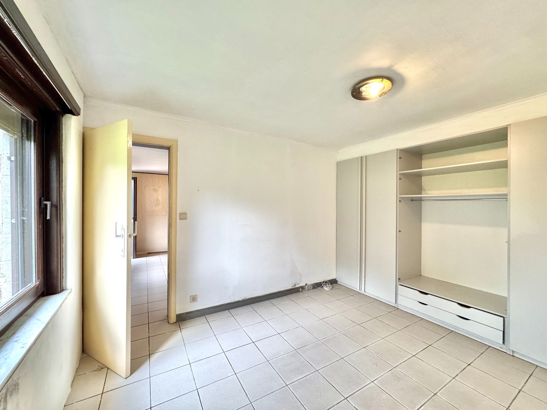 TE RENOVEREN WONING MET BIJGEBOUW OP 2613 M² foto 7