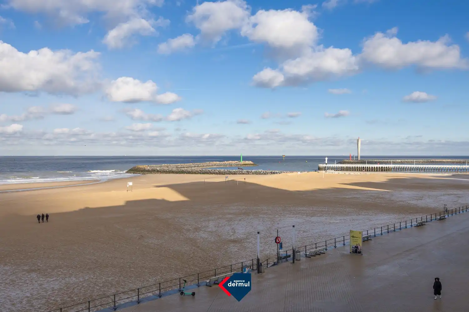 RESIDENTIE SAN MARINO foto {{pictureIndex}}