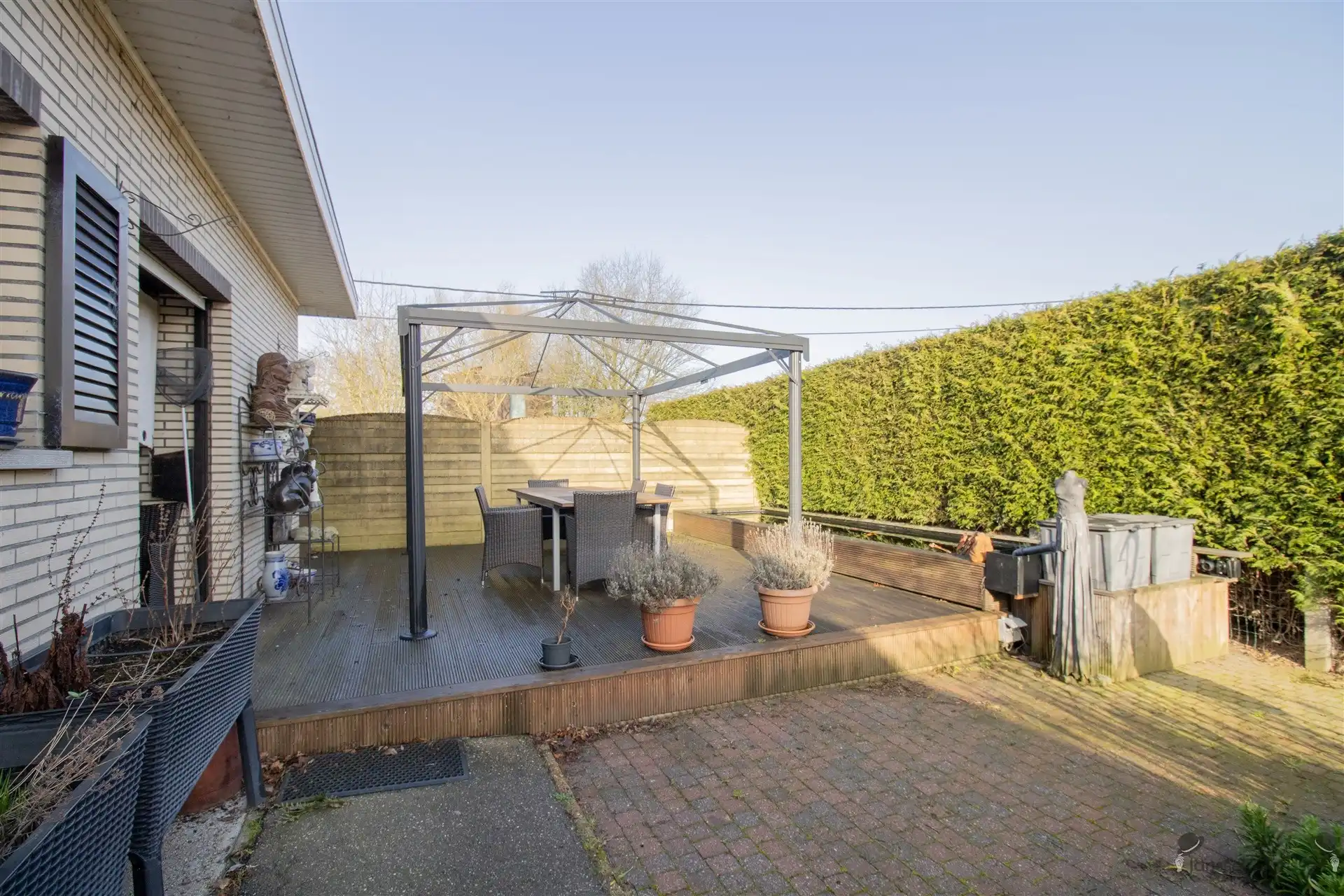 Rustig gelegen gelijkvloerse woning met 3 slaapkamers op 973 m² foto 6