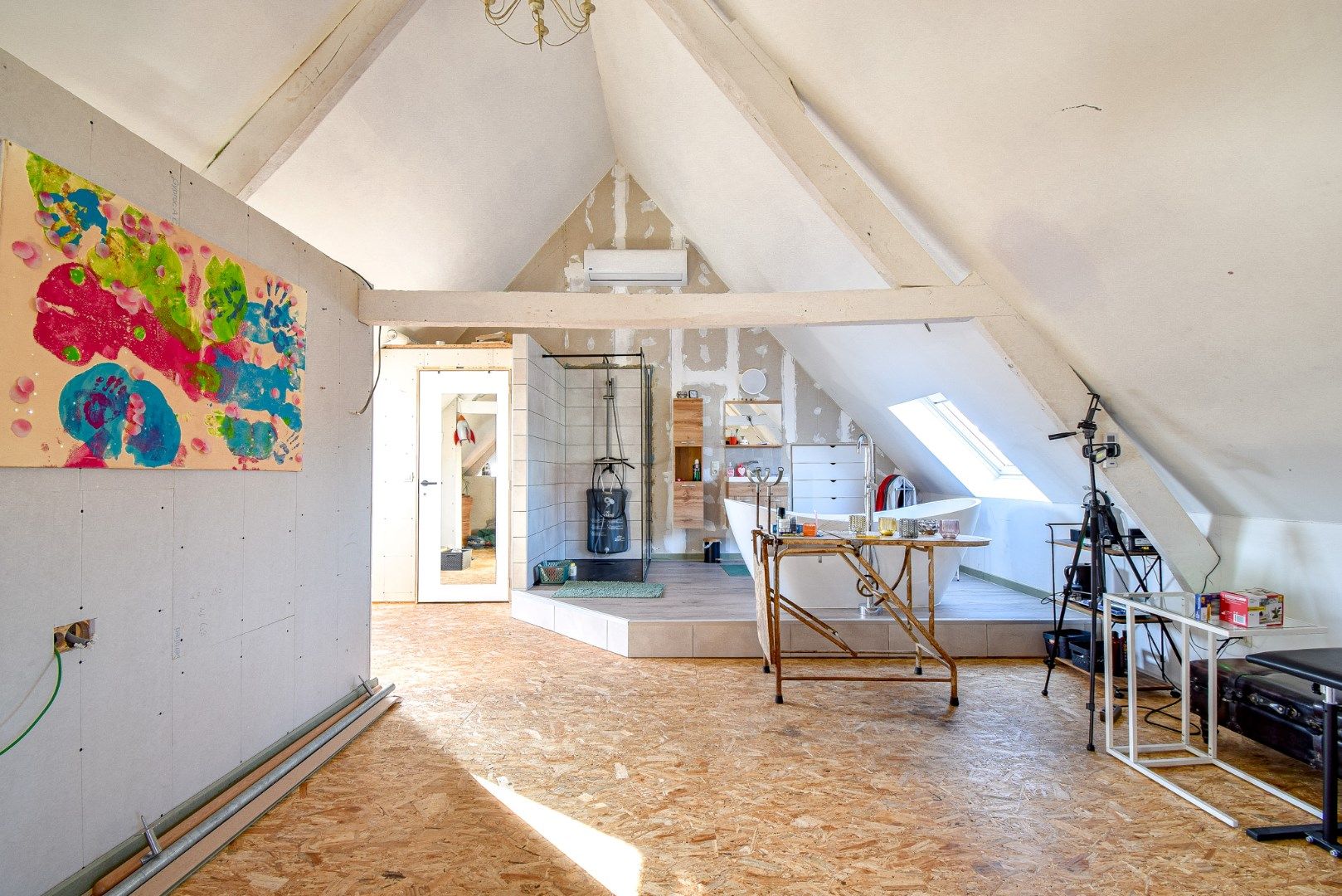 Woning met 5 slaapkamers en handelsmogelijkheid nabij centrum Gistel foto 8