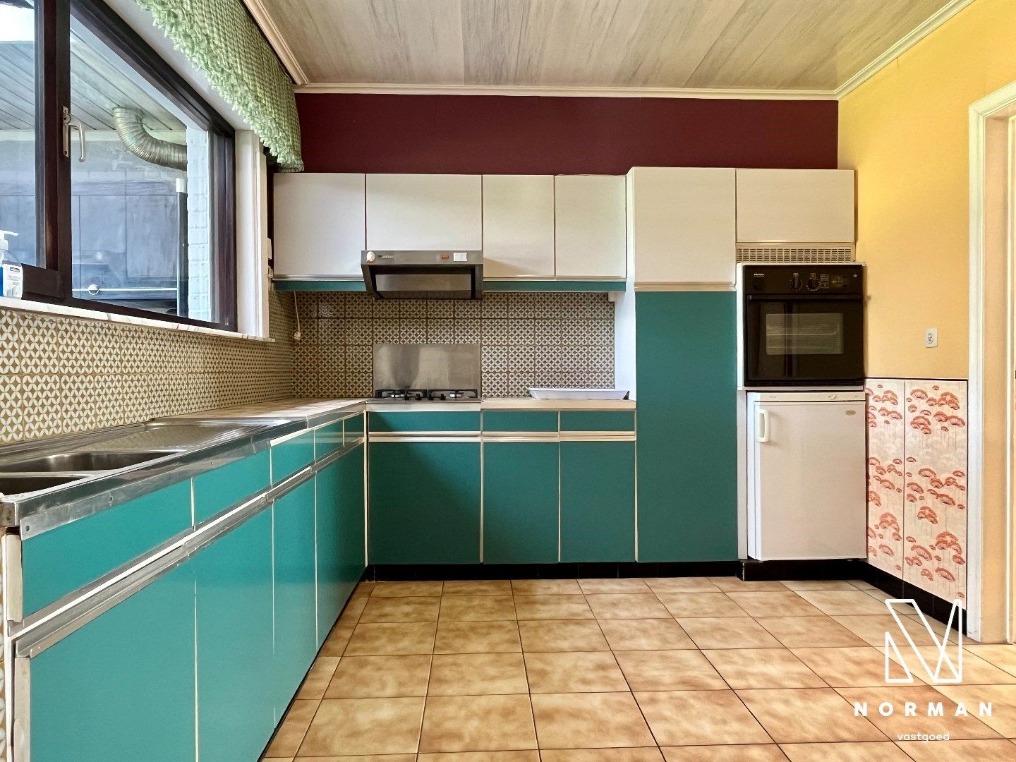 Half open woning te koop op ruim perceel in Ingelmunster!  foto 4