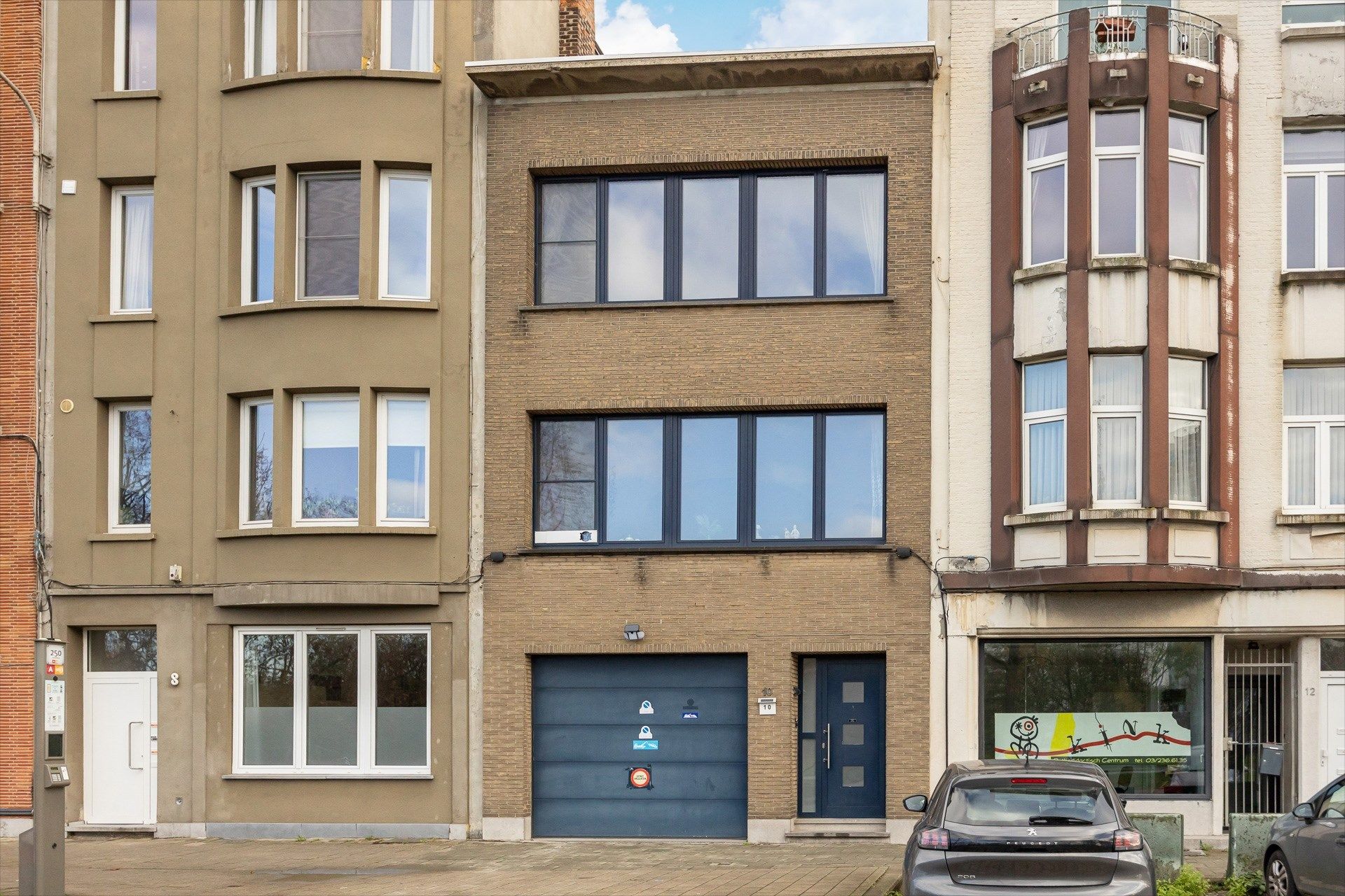 Ruime, instapklare gezinswoning met authentieke elementen in Berchem foto 50