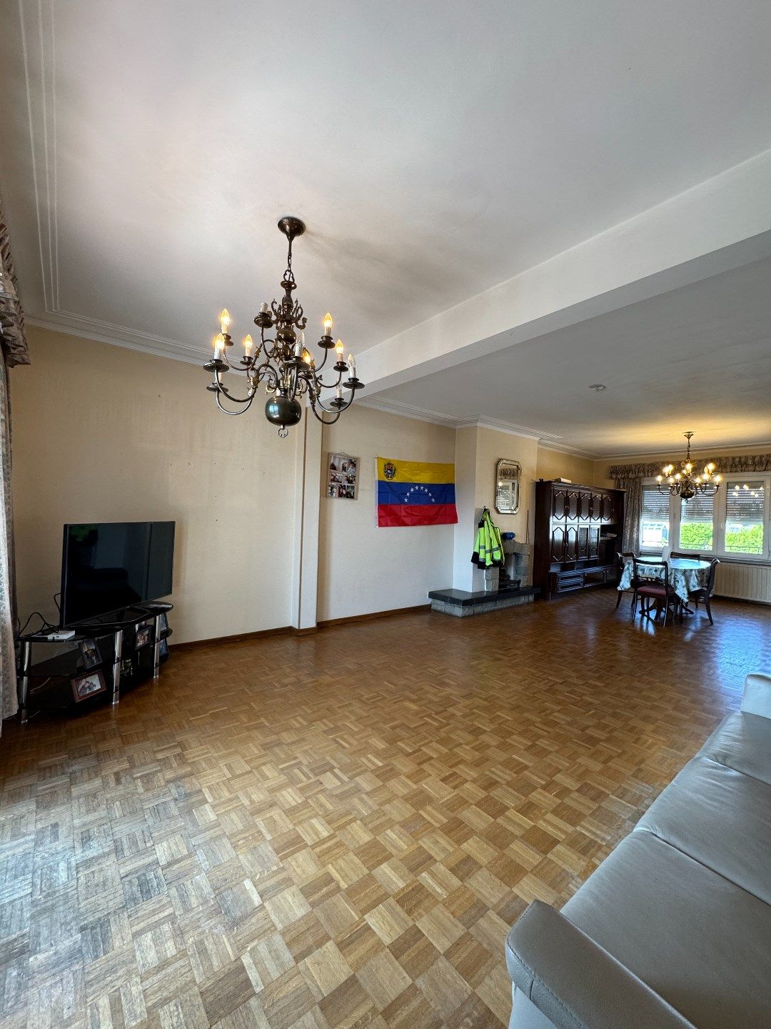 Ruim appartement met veel potentieel op toplocatie in Vilvoorde. foto 10