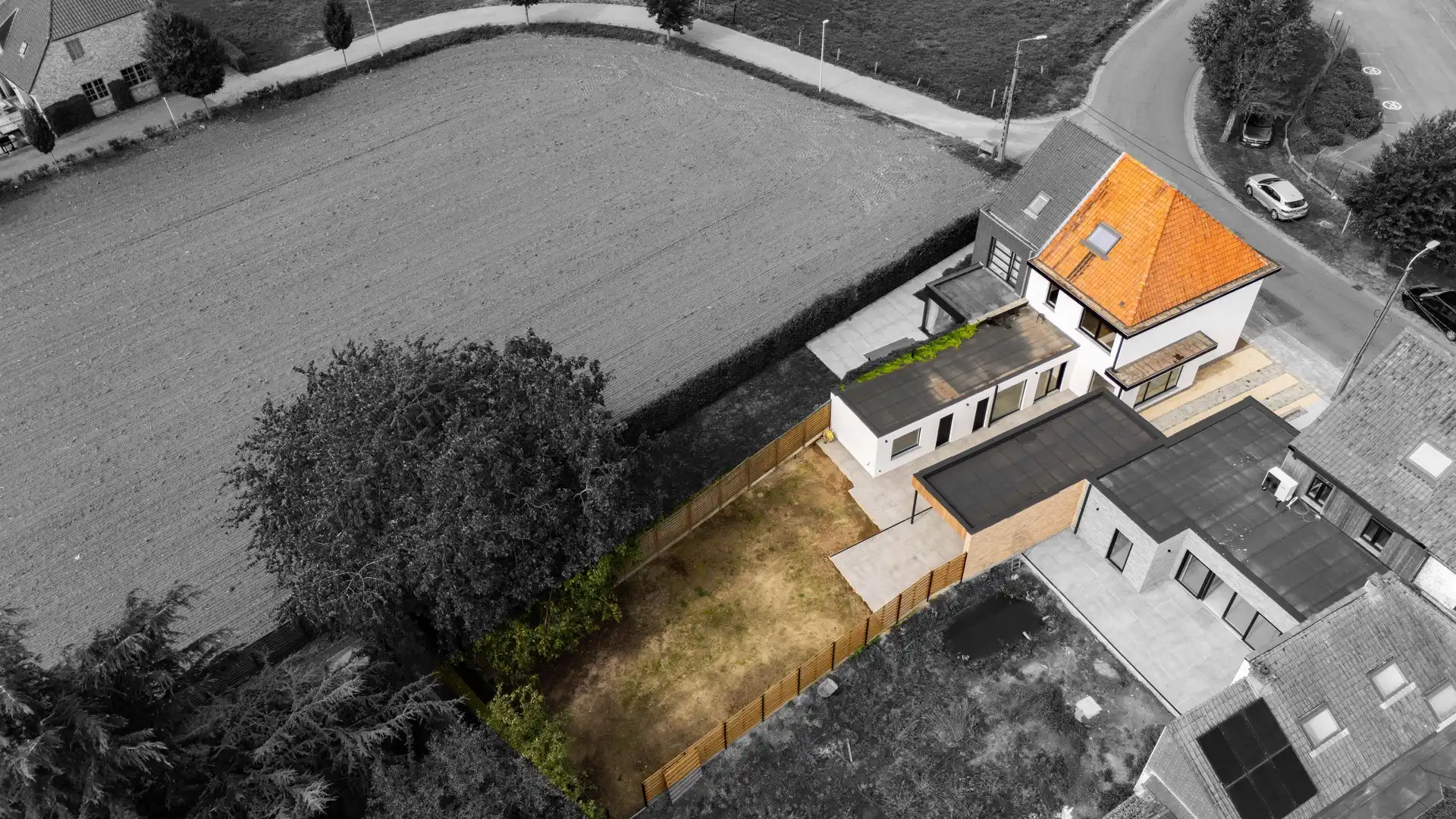 Prachtige tot in de puntjes gerenoveerde halfopen bebouwing met 3 slaapkamers, aparte garage en zuidgerichte tuin te koop in het hartje van Sint-Baafs-Vijve foto 34