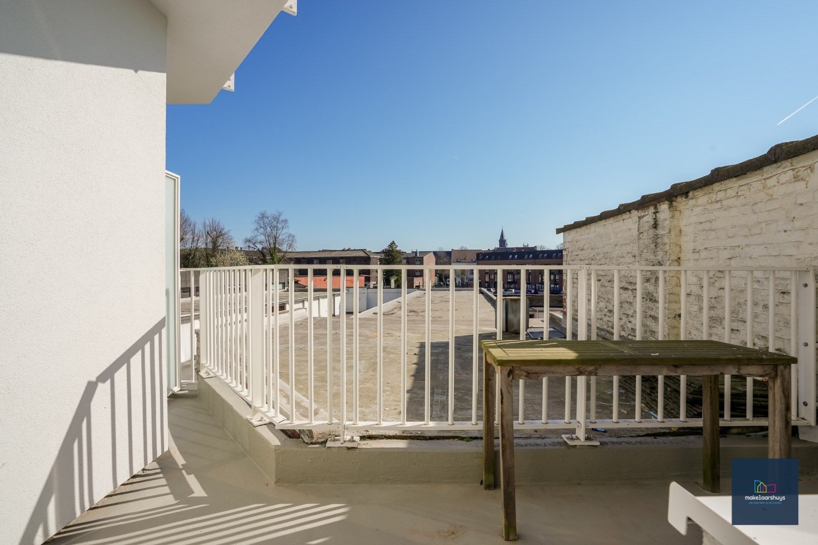 Stijlvol 1 slaapkamer appartement met 2 terrassen, kelder en garagebox foto 16