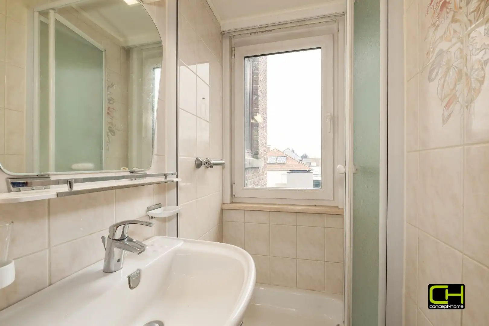 Ruime gezinswoning met 3 slaapkamers te koop in Evergem foto 14