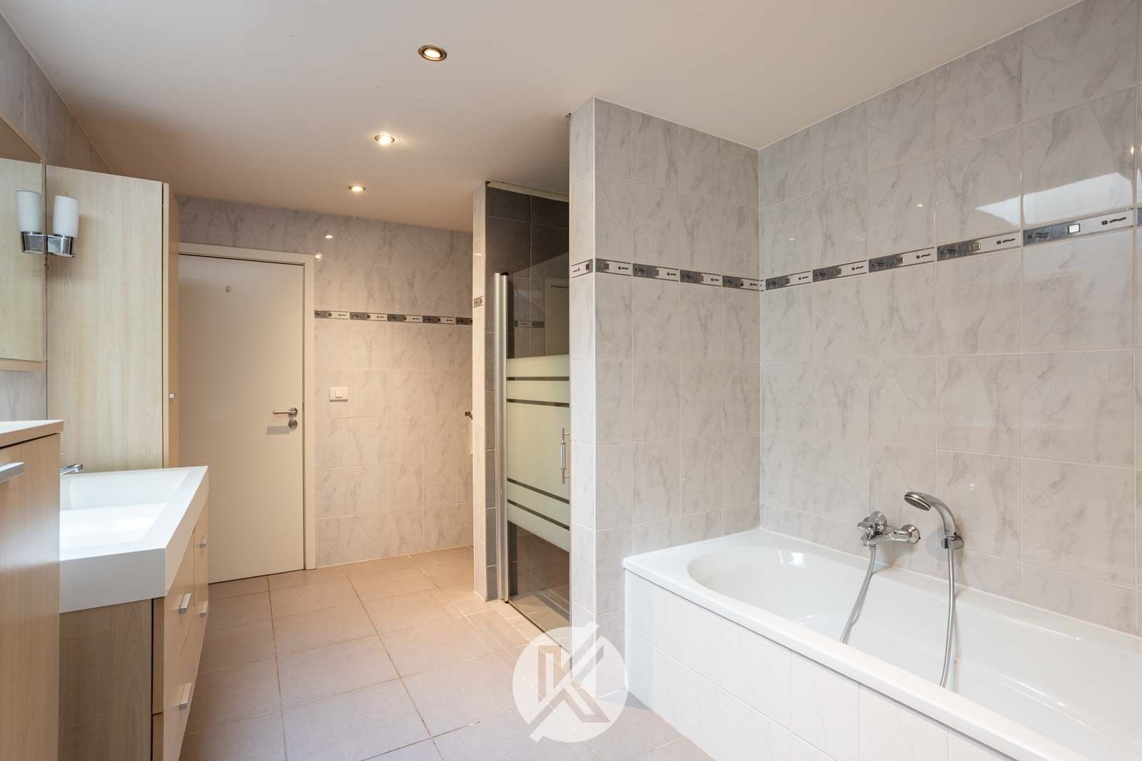 Gelijkvloers appartement met 3 slaapkamers foto 12