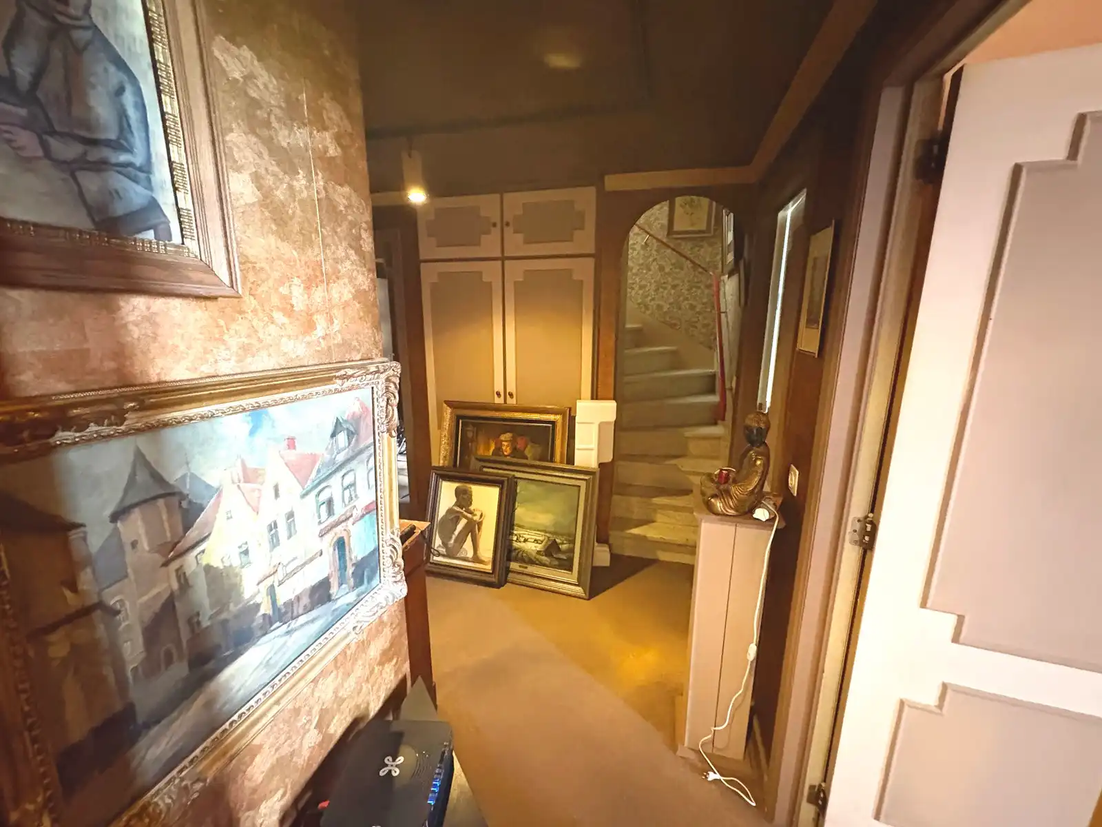 WSB-immo: Ruim, te renoveren appartement met 3 slaapkamers! foto 8