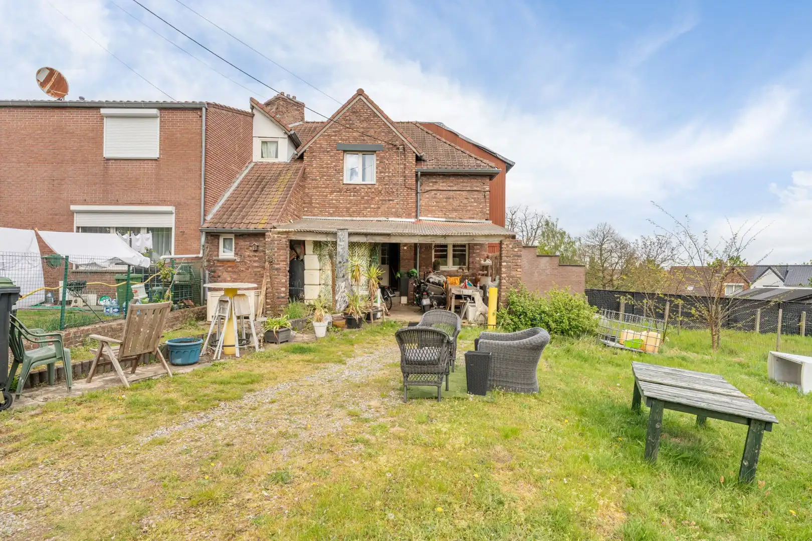 Woning met 2 slaapkamers op ruim perceel in Winterslag (Genk) foto 2