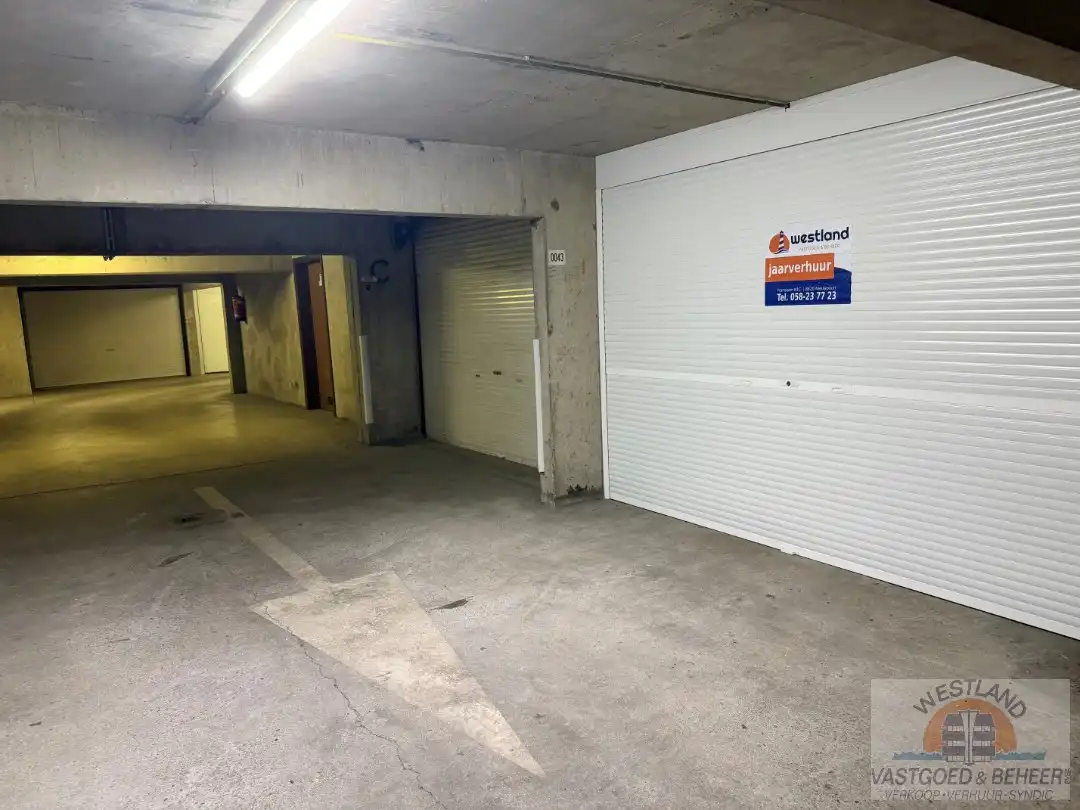 Gesloten garagebox foto 3