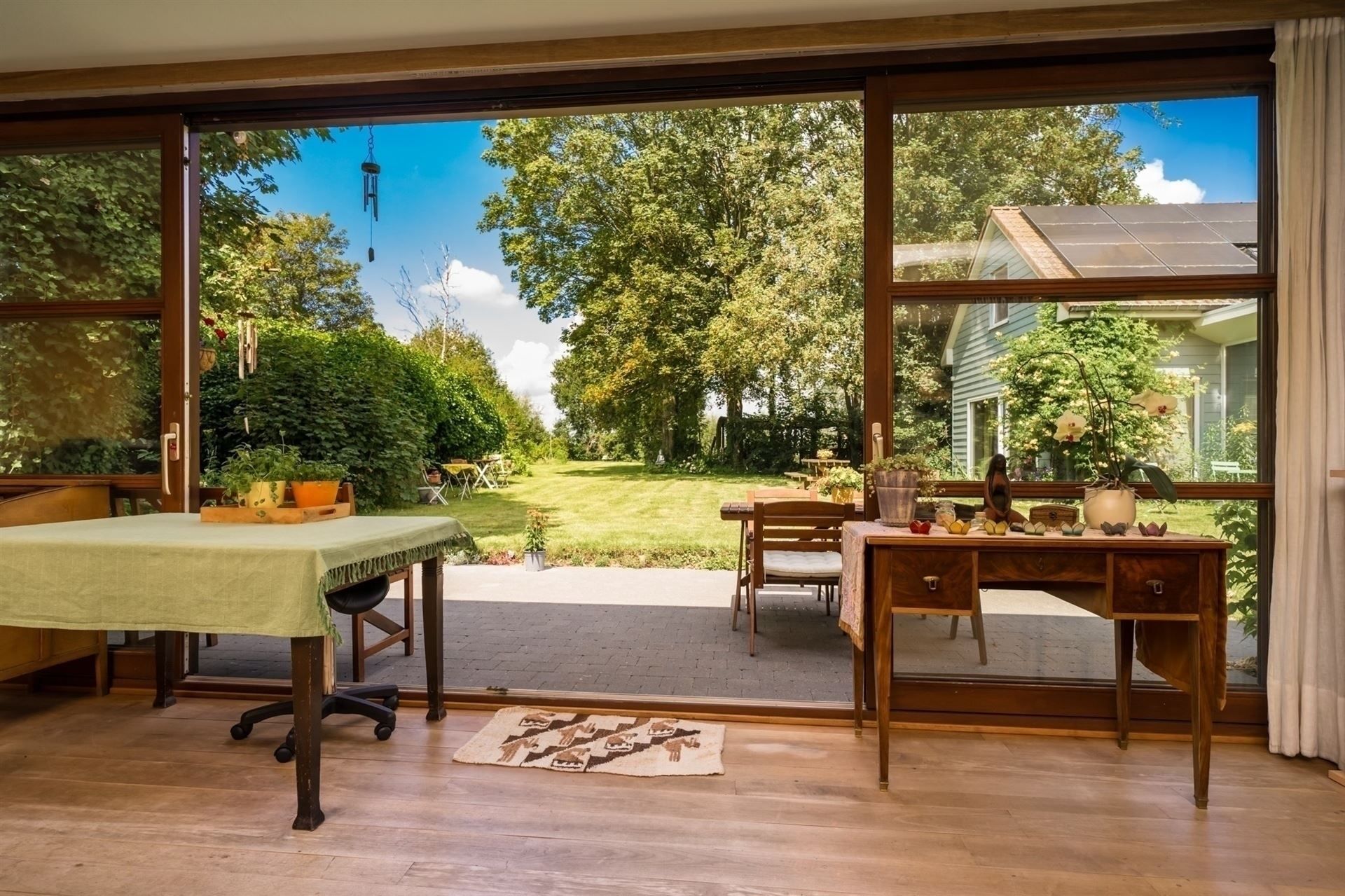 Ruime villa met extra woonhuis/praktijk op 4853m²! foto 2