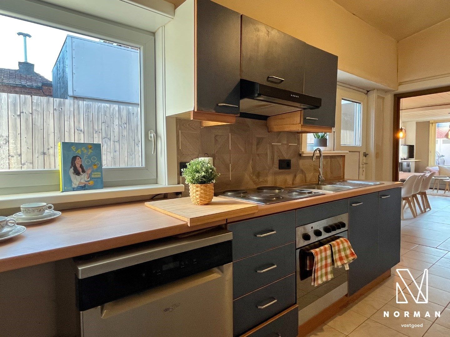 Deze charmante halfopen bebouwing is gelegen op een perceel van 232 m² foto 6
