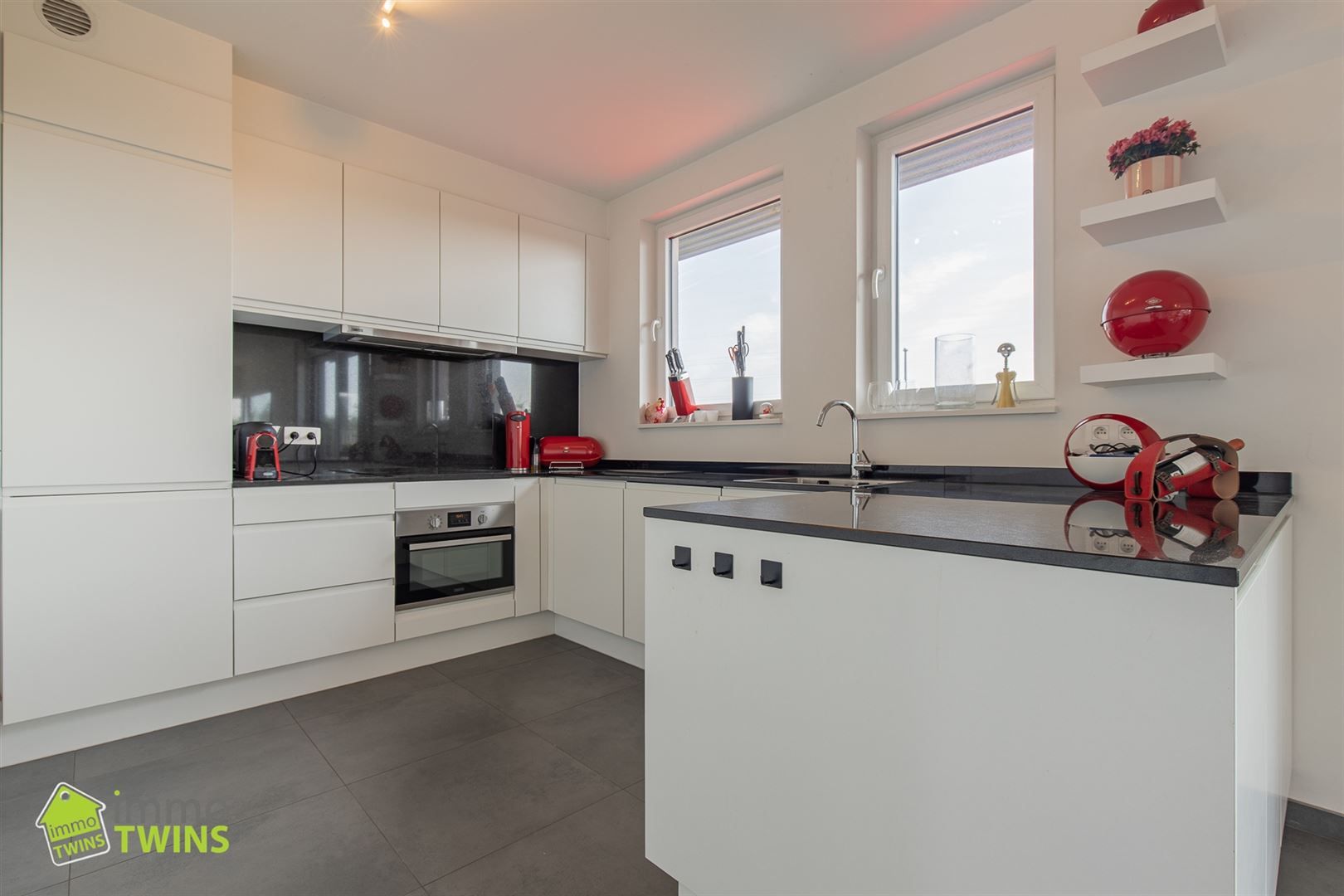 Luxueus penthouse met ruim terrassen en prachtig uitzicht in residentie Vroonhof foto 14