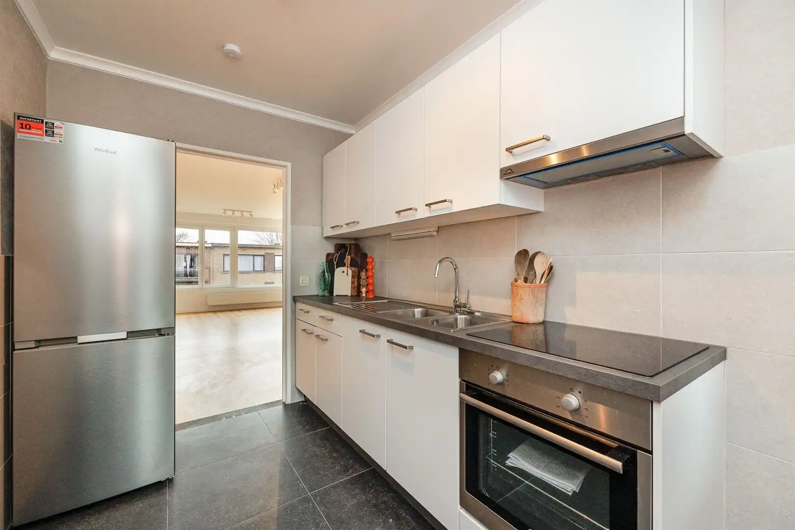 Prachtig gerenoveerd appartement in doodlopende straat zonder bovenburen foto 6