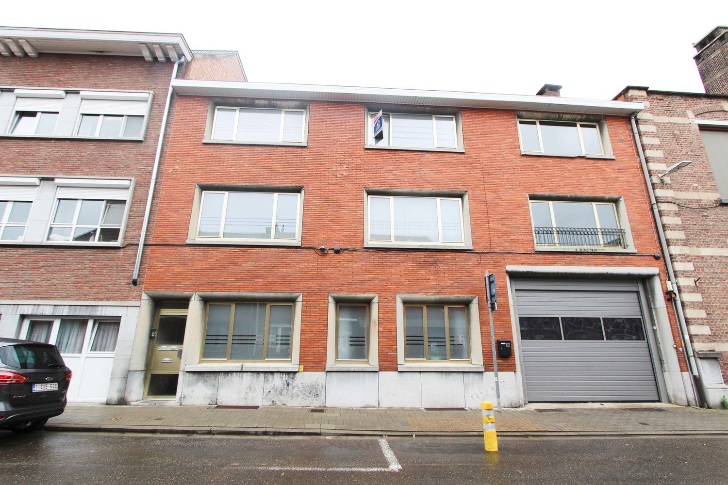 Goed gelegen appartement in het centrum van Sint-Truiden foto {{pictureIndex}}