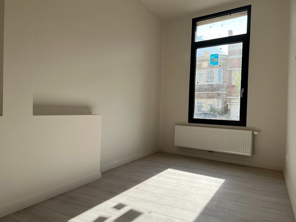 instapklaar 3-slaapkamerappartement op wandelafstand van het Sint-Pietersstation foto 4