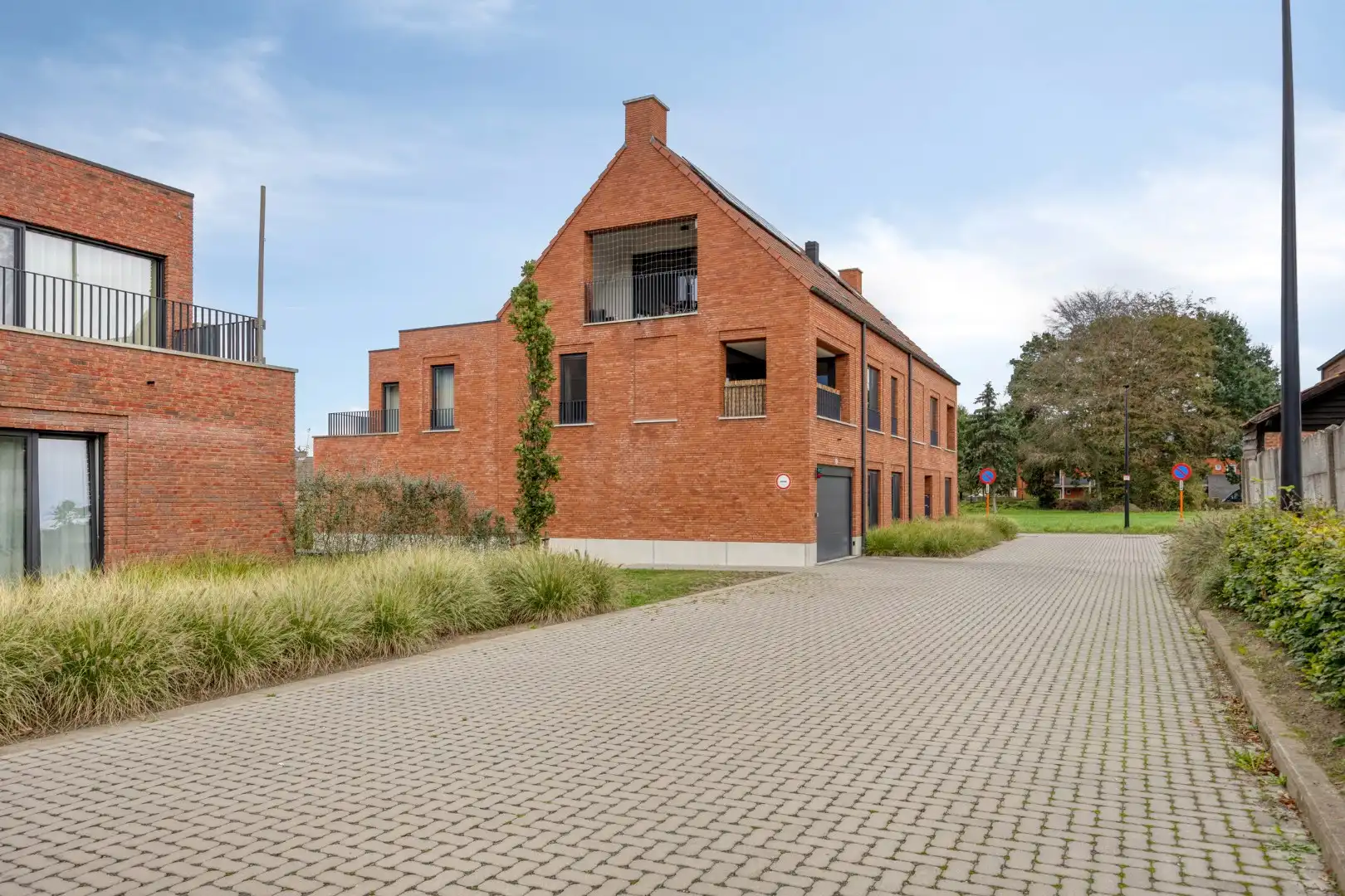 Recent (2023) gelijkvloers hoekappartement met 2 slpks en autostaanplaats te OLV Olen ! foto 26